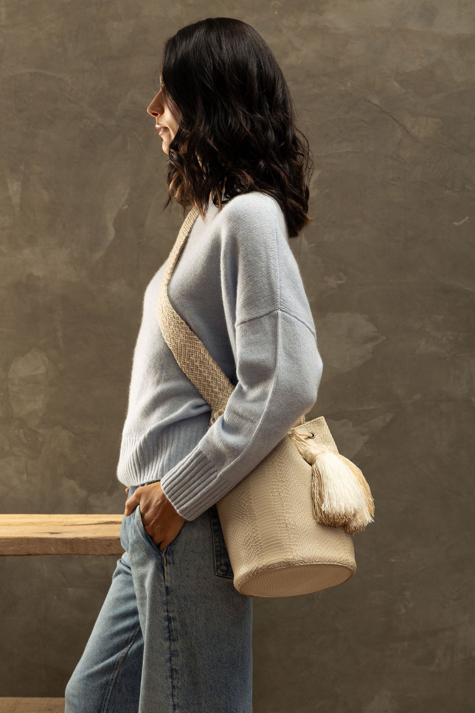 APÜNÜ BUCKET BAG LARGE / CROCO BEIGE - BEIGE #110047