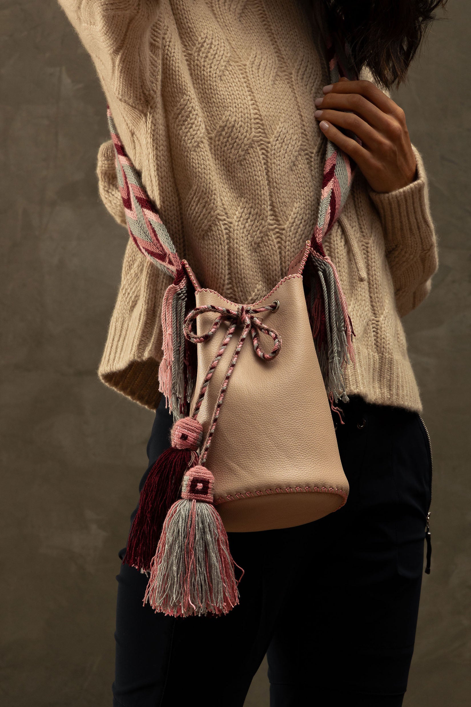 APÜNÜ BUCKET BAG SMALL / LIGHT PINK - PINK #120002