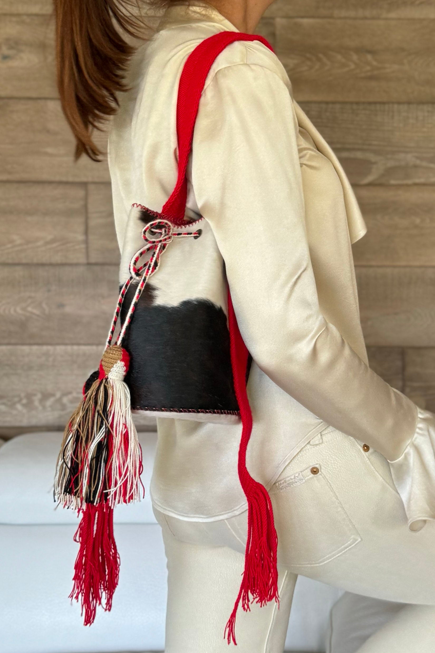 APÜNÜ BUCKET BAG SMALL FURRY B&W - RED #140001