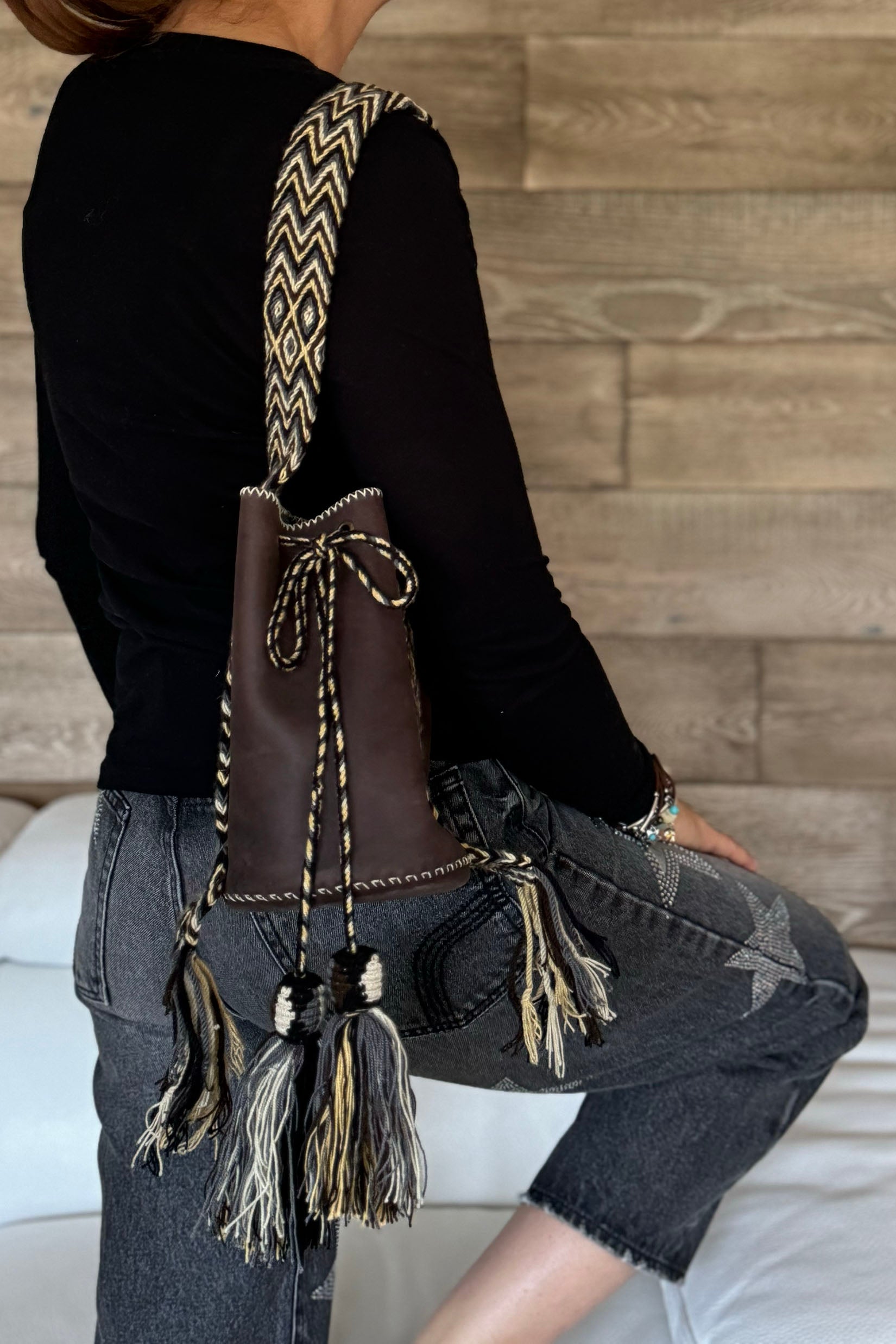 APÜNÜ BUCKET BAG SMALL / DRK BRW - DRK GRAY #150002