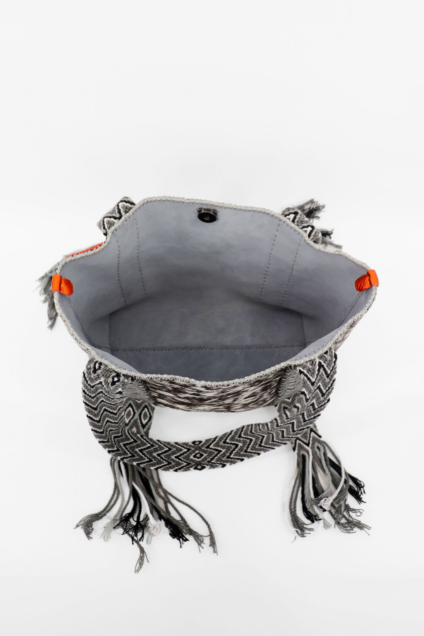 PIAMA TOTE BAG MEDIUM FURRY / WH&BLK - LIGHT GRAY #190008