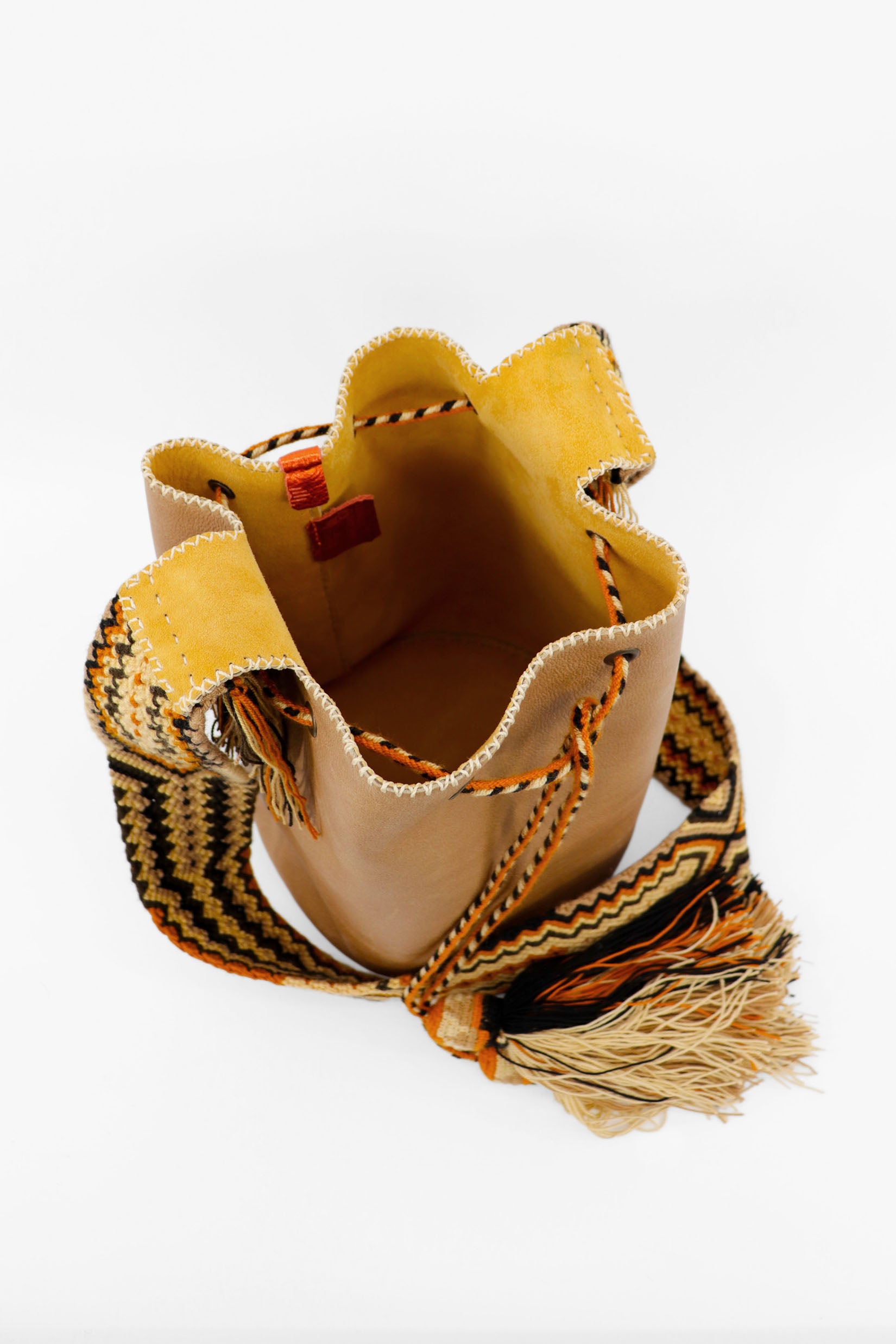 APÜNÜ BUCKET BAG LARGE / CAMEL MUSTARD - MUSTARD #110041