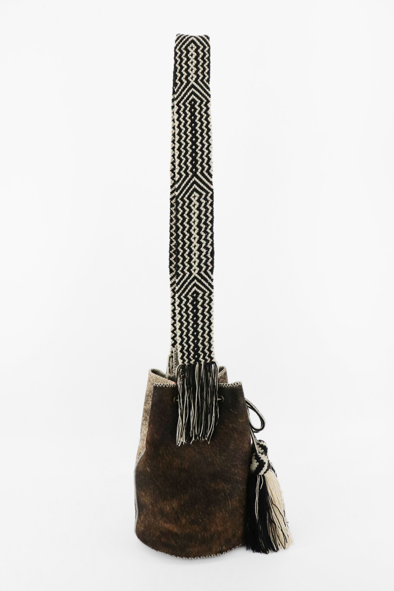 APÜNÜ BUCKET BAG LARGE FURRY / TAUP&BLK  - BEIGE #100005