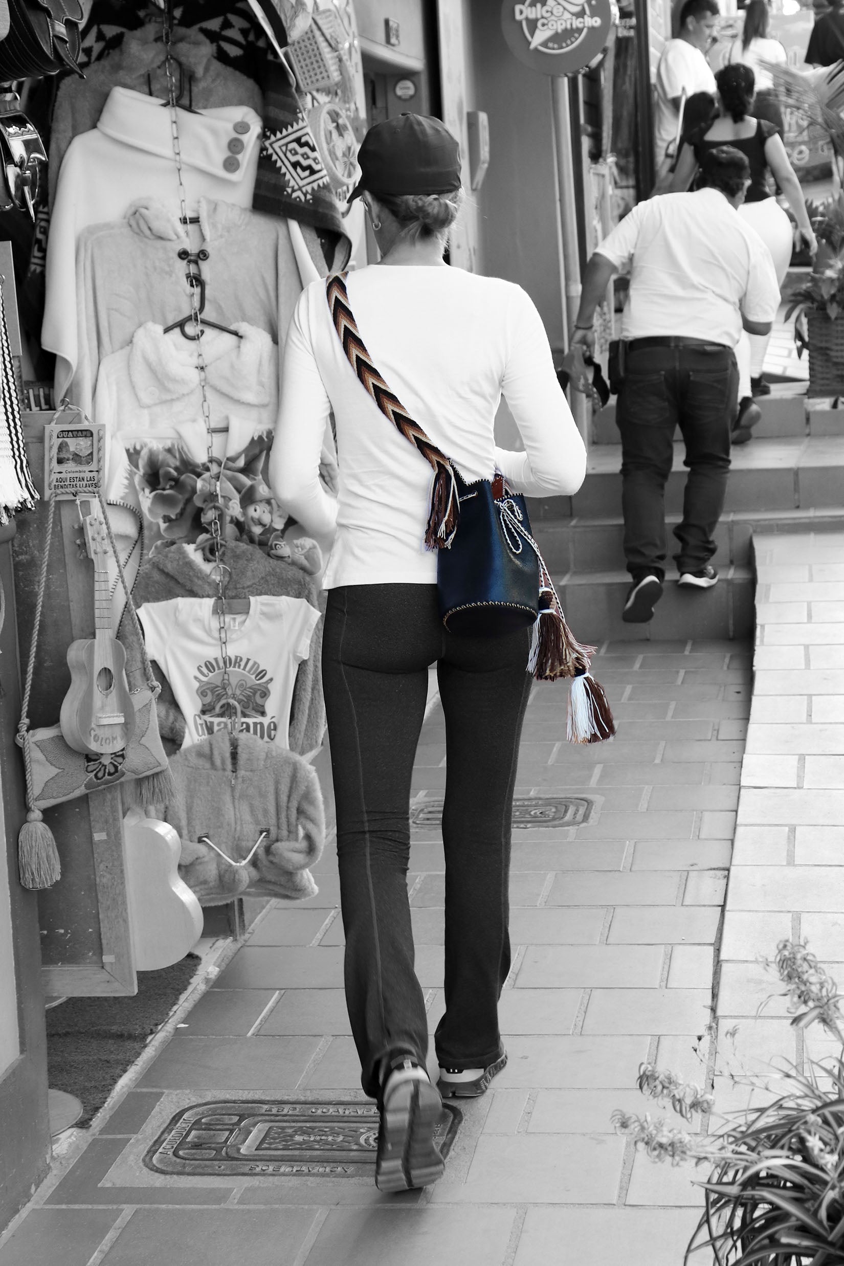 APÜNÜ BUCKET BAG SMALL / BLACK - DARK COL BRW #120005