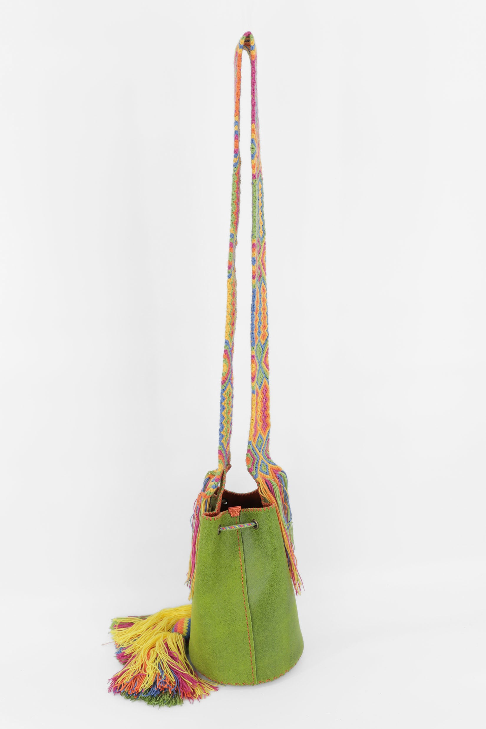 APÜNÜ BUCKET BAG SMALL / APPLE GREEN - ORANGE #120017