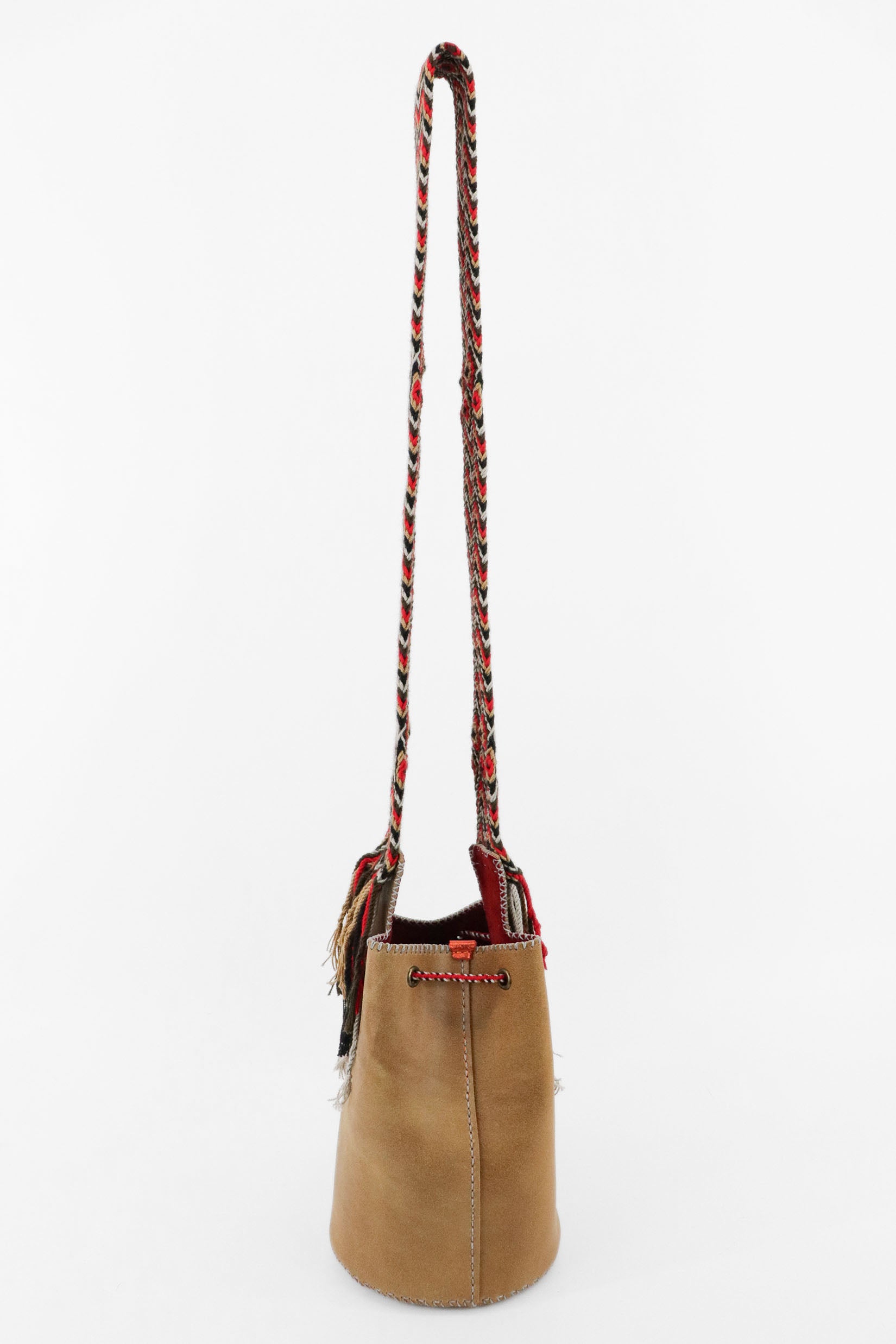 APÜNÜ BUCKET BAG SMALL / CAMEL - RED #120009