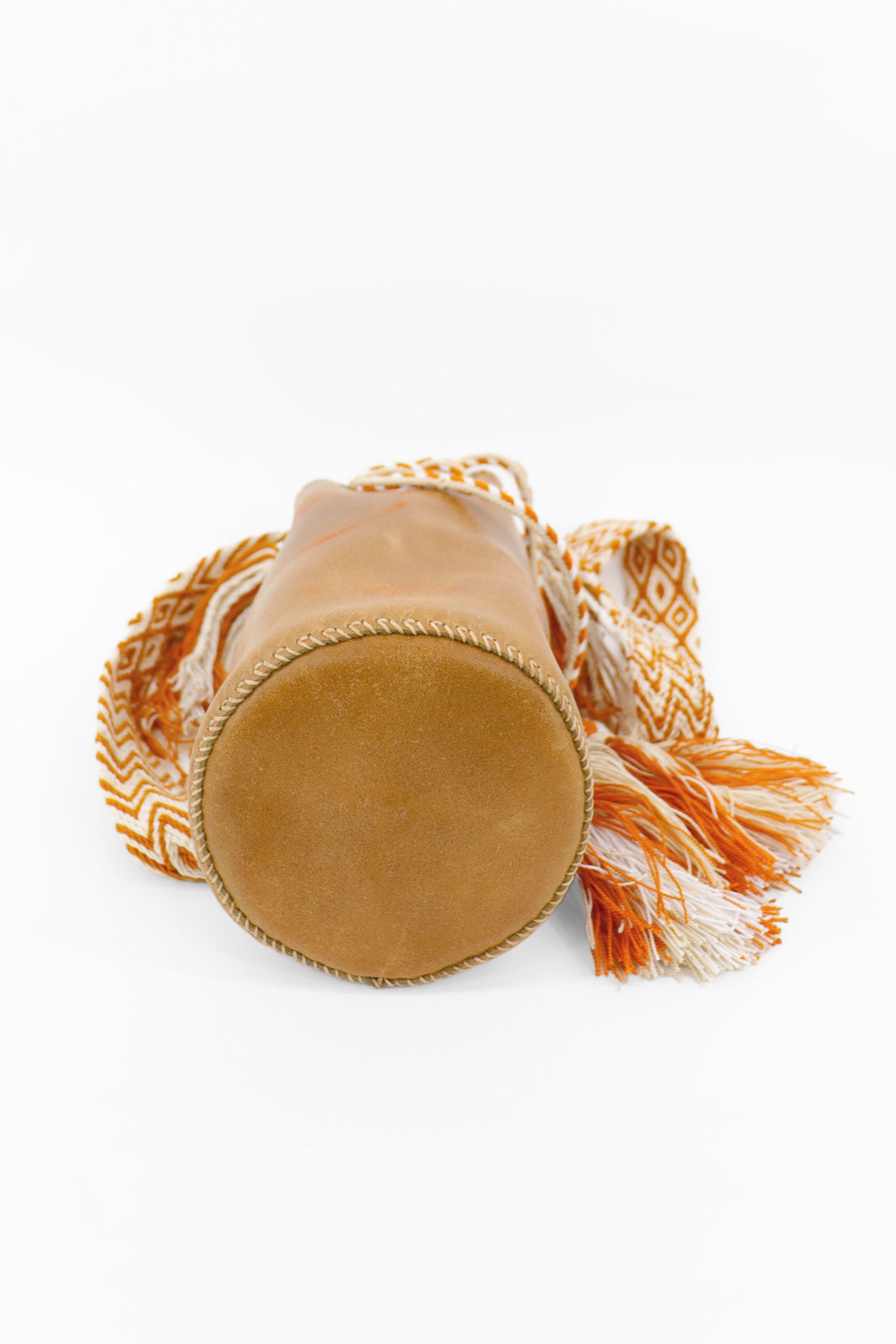 APÜNÜ BUCKET BAG SMALL / DRK CAMEL - MUSTARD #120027