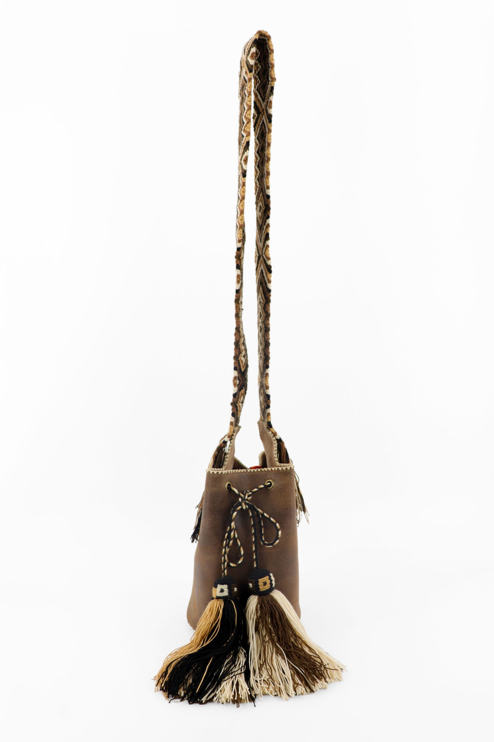 APÜNÜ BUCKET BAG SMALL / BRW - DARK CREAM #120038