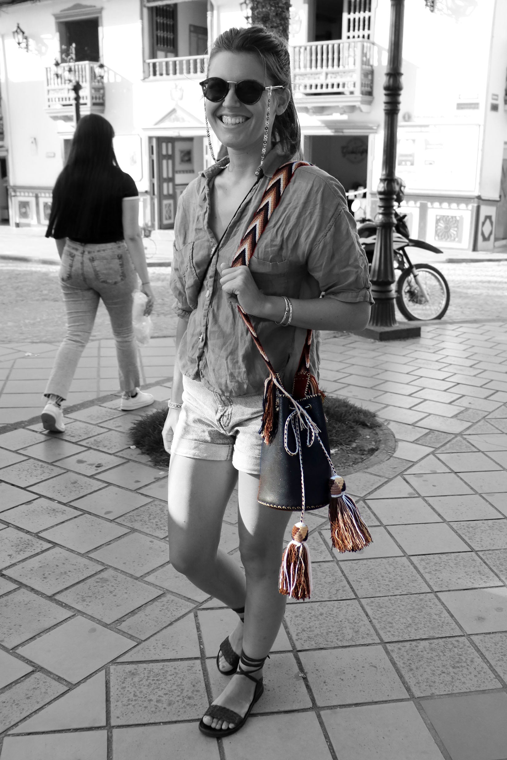 APÜNÜ BUCKET BAG SMALL / BLACK - DARK COL BRW #120005