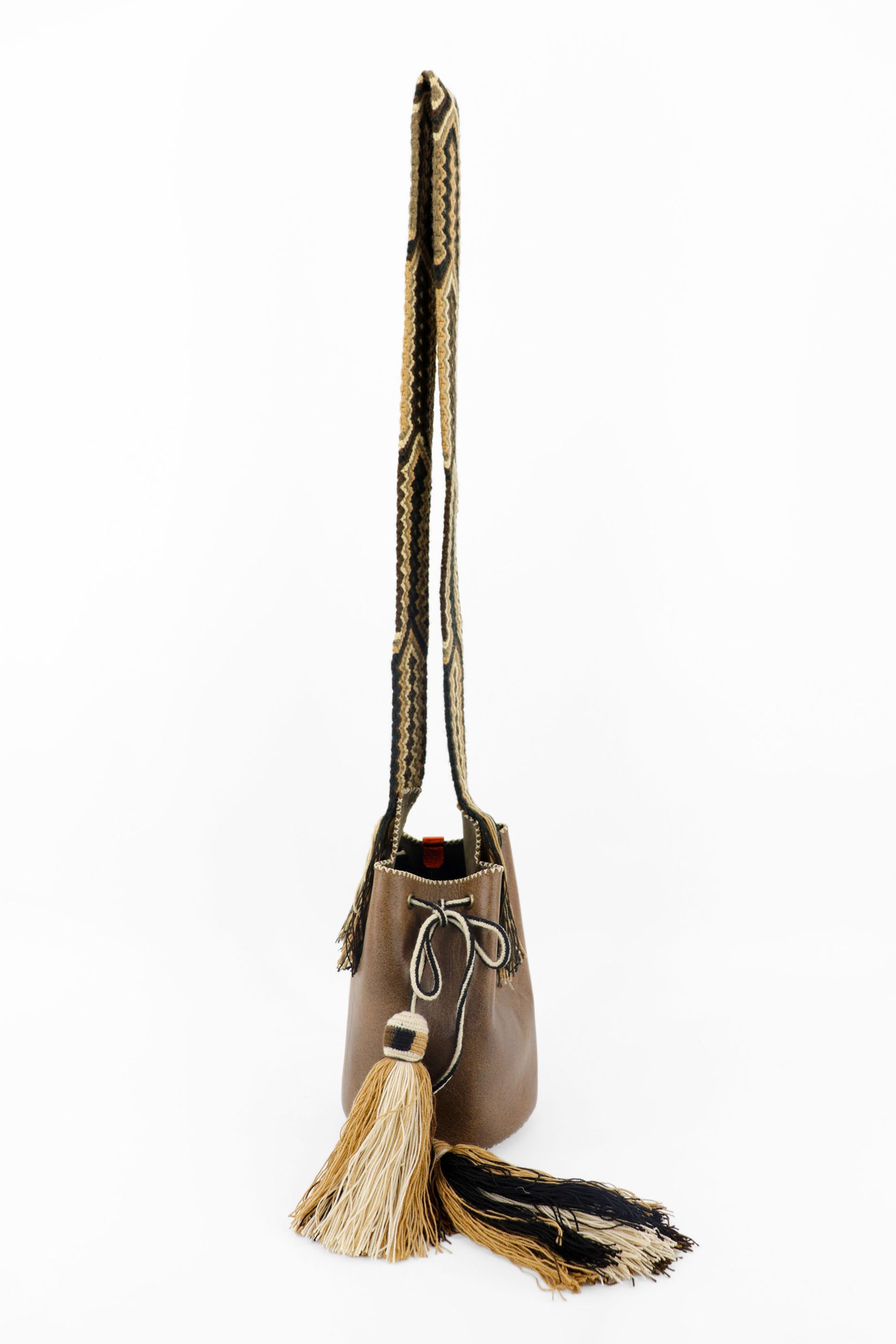 APÜNÜ BUCKET BAG SMALL / BRW - OLIVE #120034