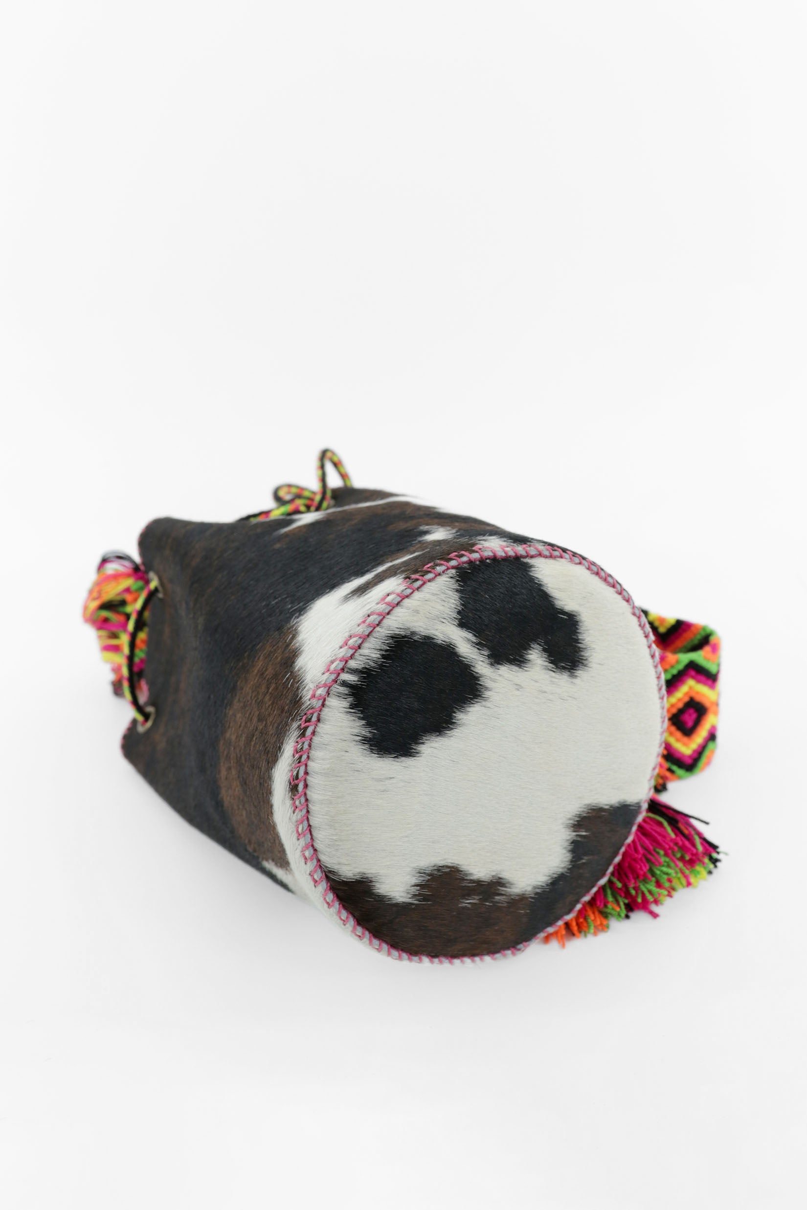 APÜNÜ BUCKET BAG SMALL FURRY / BLK&WH - FUCHSIA #130011