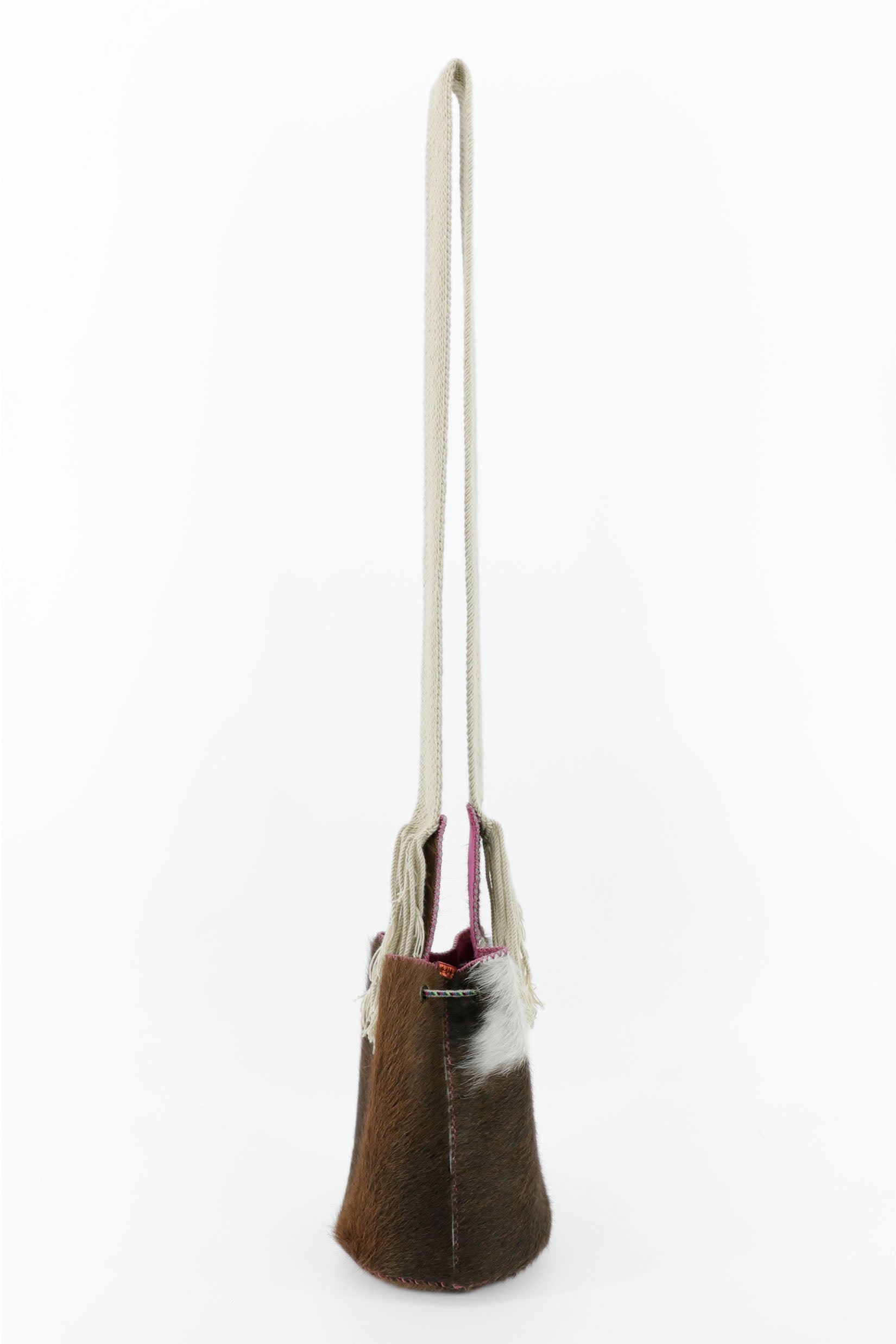 APÜNÜ BUCKET BAG SMALL FURRY / DARK BRW&WH - FUCHSIA #130015