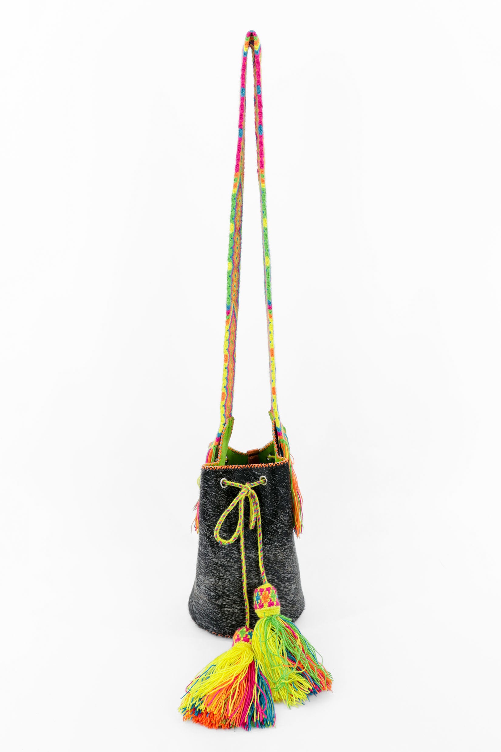 APÜNÜ BUCKET BAG SMALL / DARK GRAY - APPLE GREEN #130014