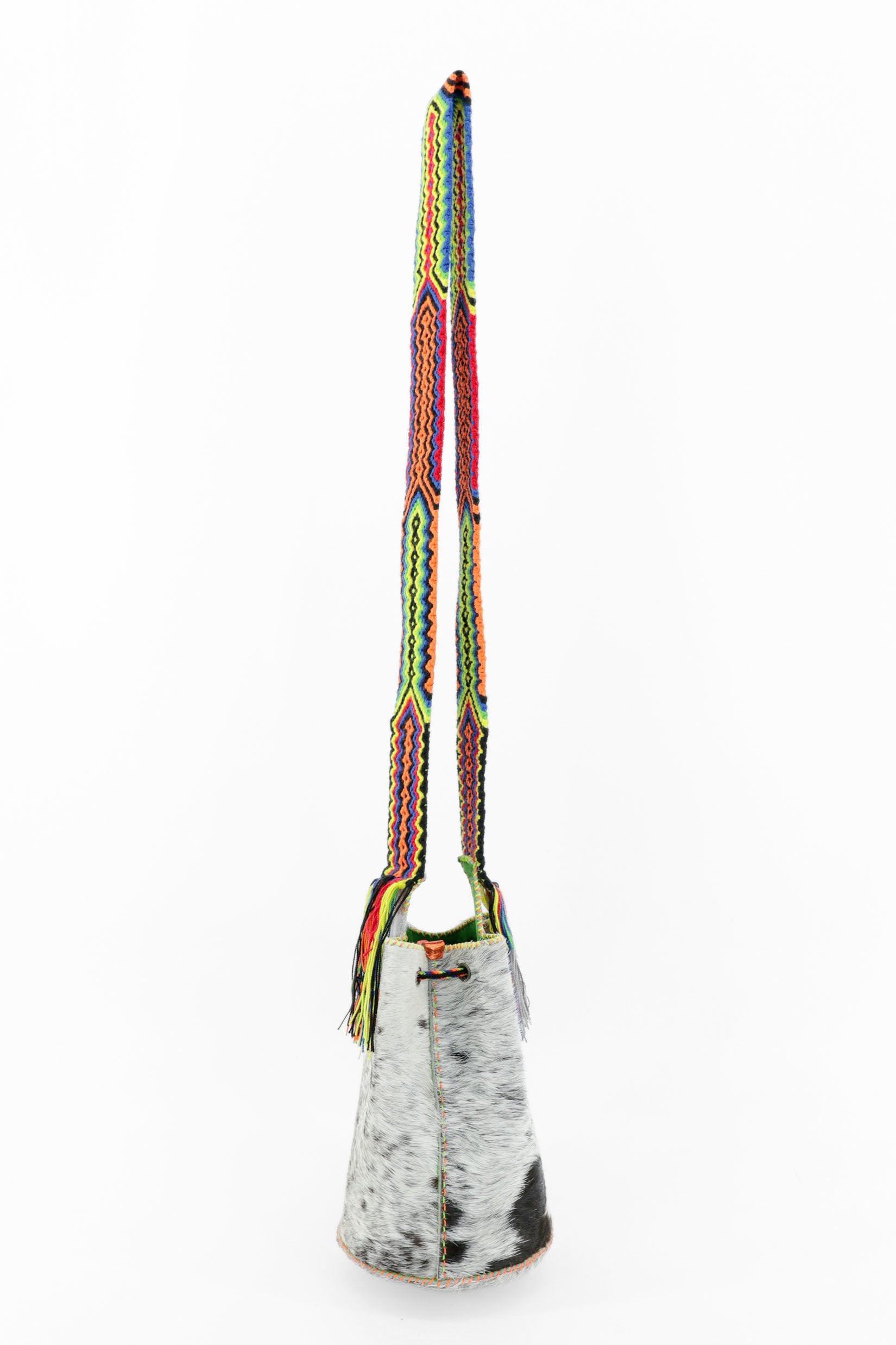 APÜNÜ BUCKET BAG SMALL FURRY / BLK&WH - APPLE GREEN #130013