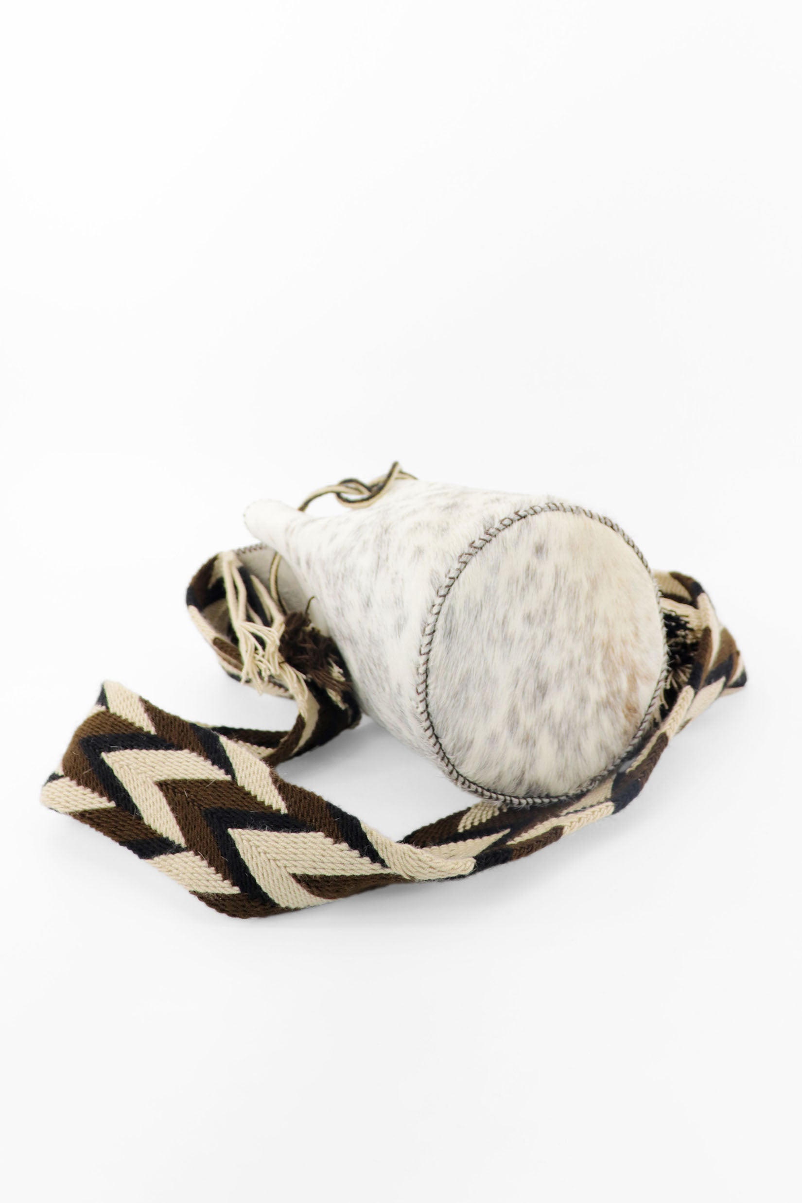 APÜNÜ BUCKET BAG SMALL FURRY / WH&BRW - DRK BRW #130018