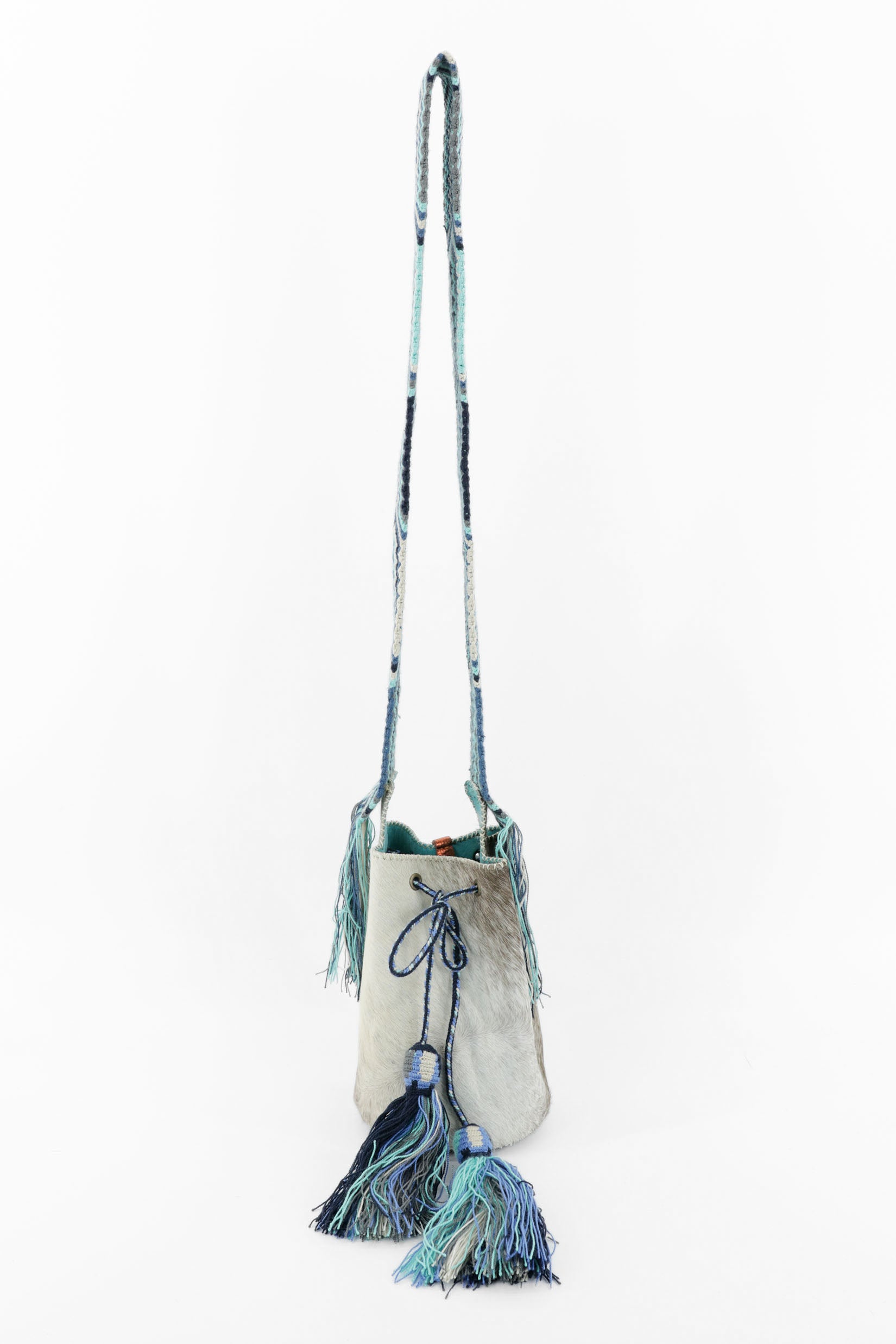 APÜNÜ BUCKET BAG SMALL FURRY / WH&TAUPE - LIGHT TURQUOISE #130010