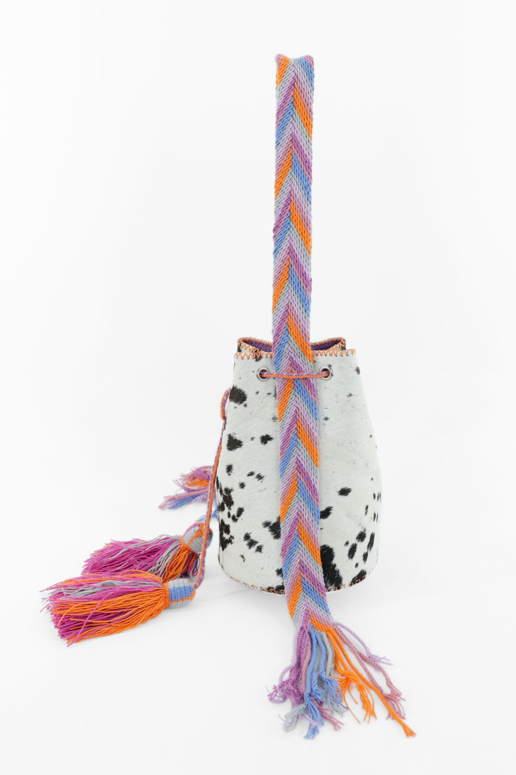 APÜNÜ BUCKET BAG SMALL FURRY / BLK&WH - LILAC #140006