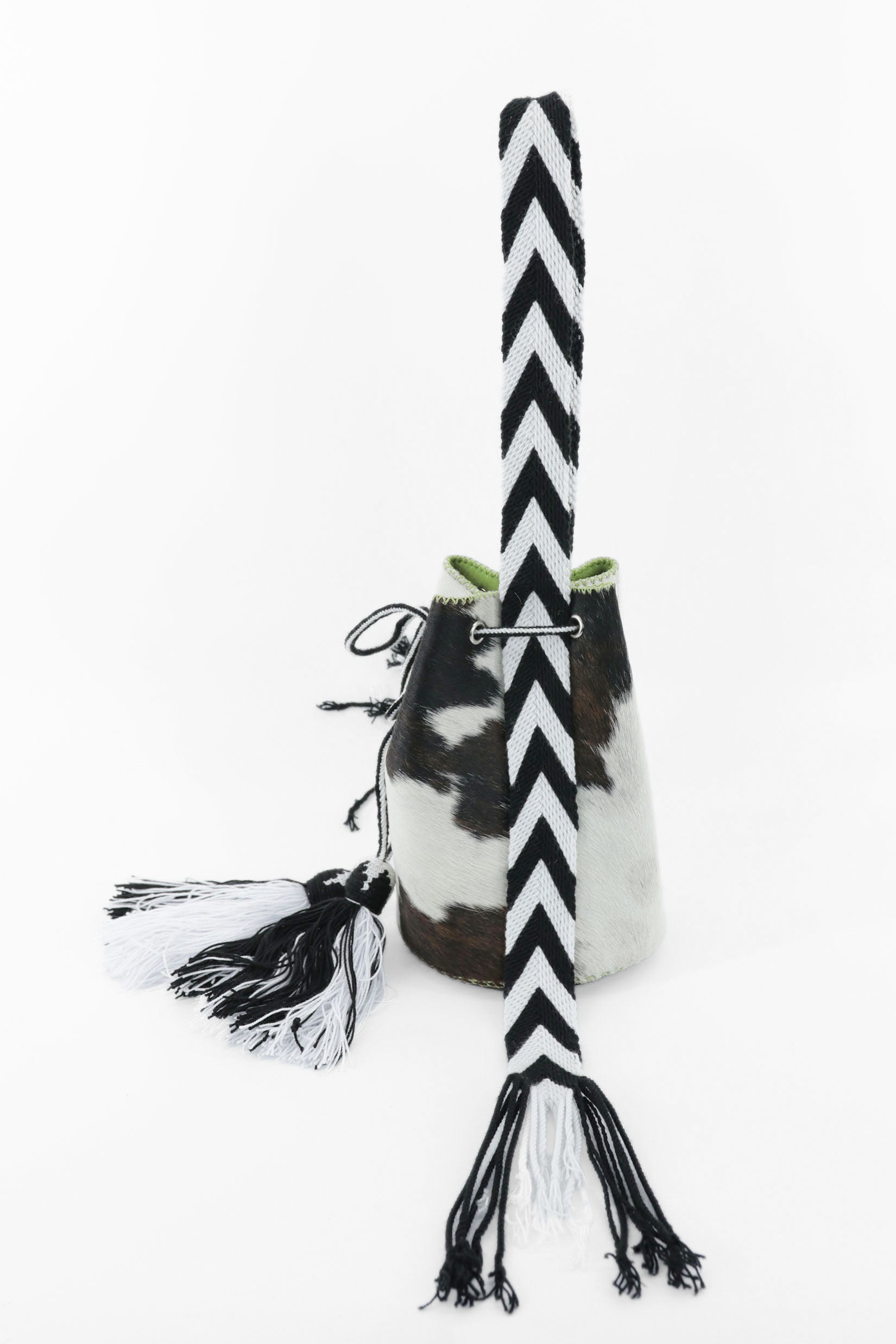 APÜNÜ BUCKET BAG SMALL FURRY / B&W -  LIGHT LIME GREEN #140004