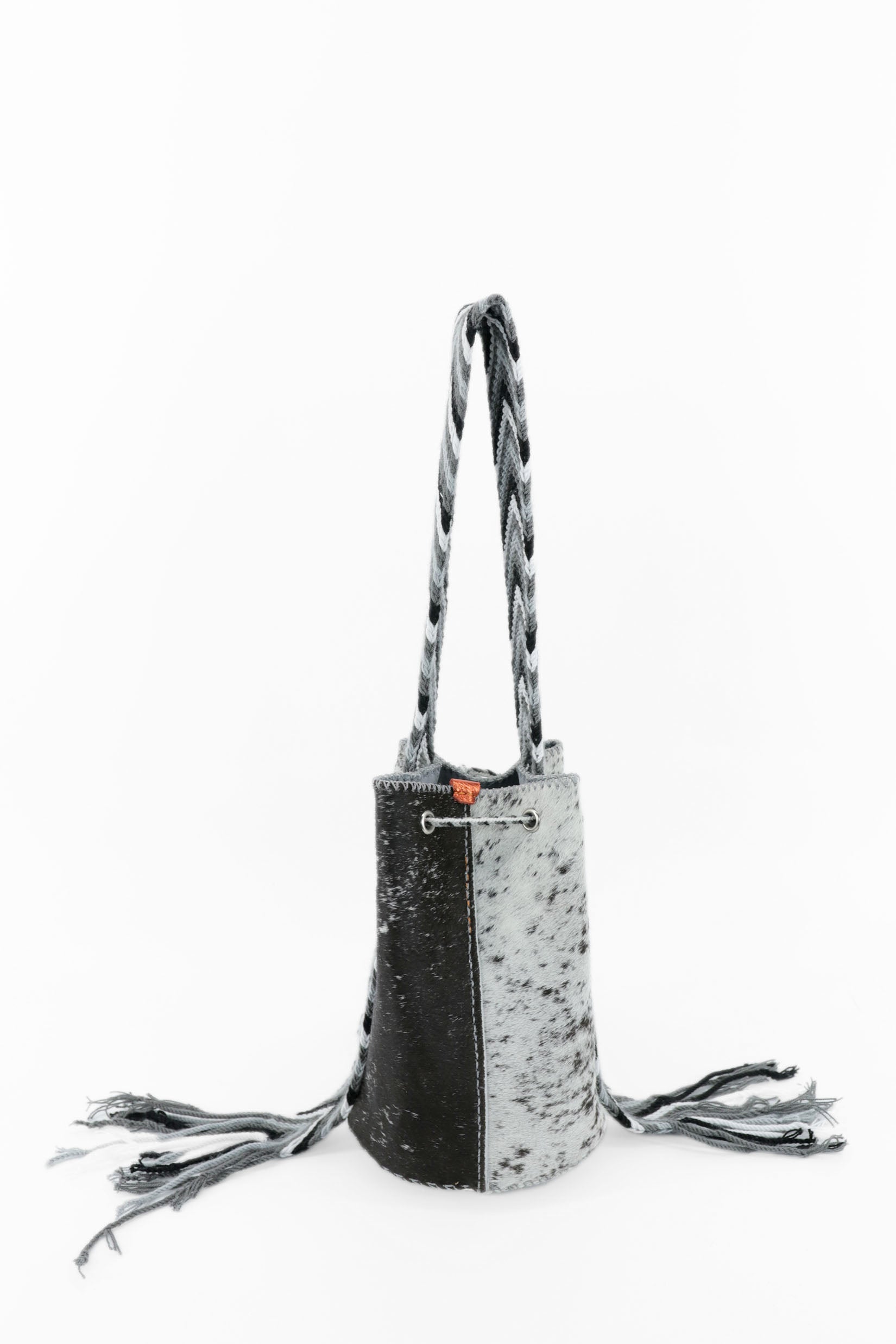 APÜNÜ BUCKET BAG SMALL FURRY / B&W - LIGHT GRAY #140002