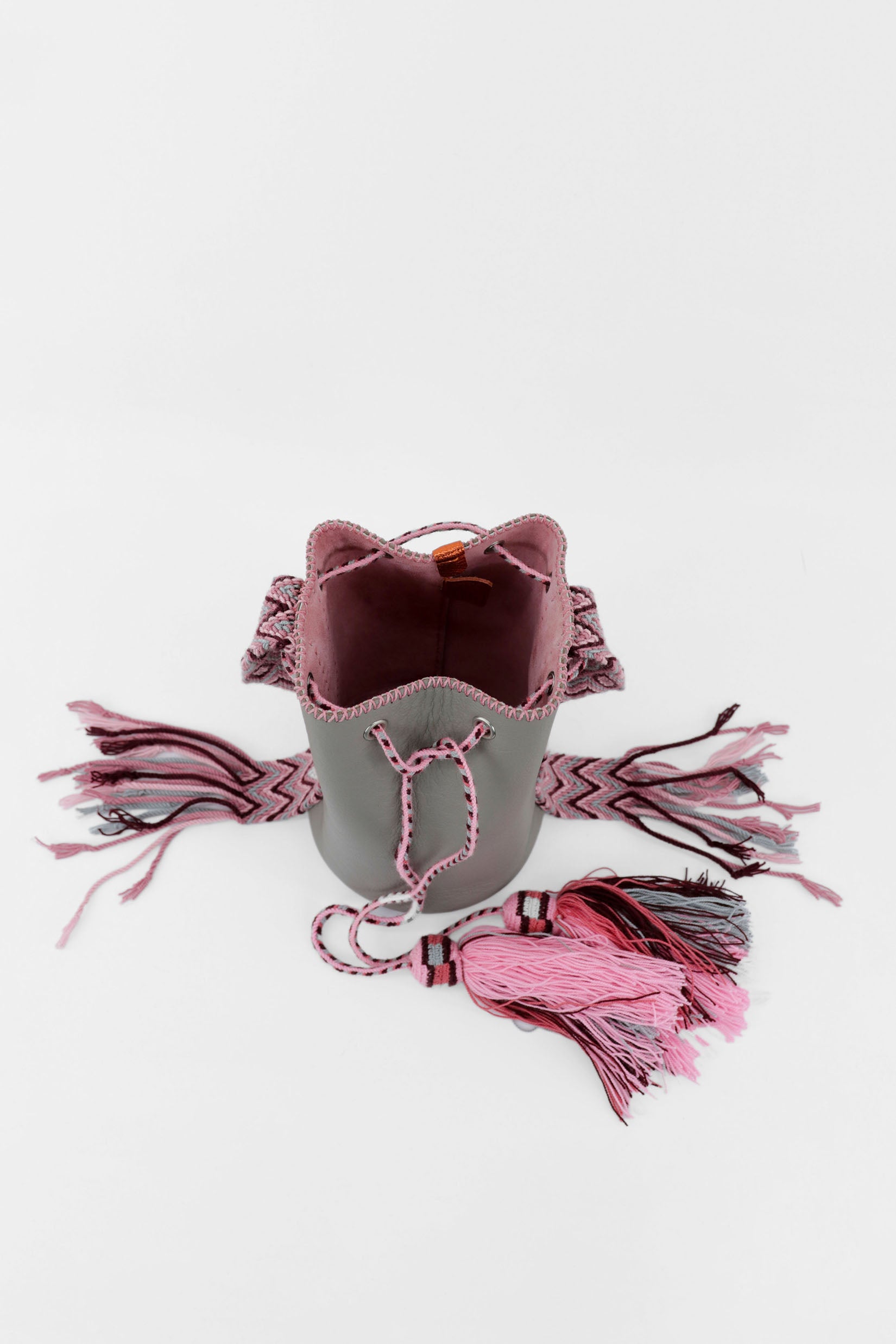 APÜNÜ BUCKET BAG SMALL / GRAY -  PINK #150010