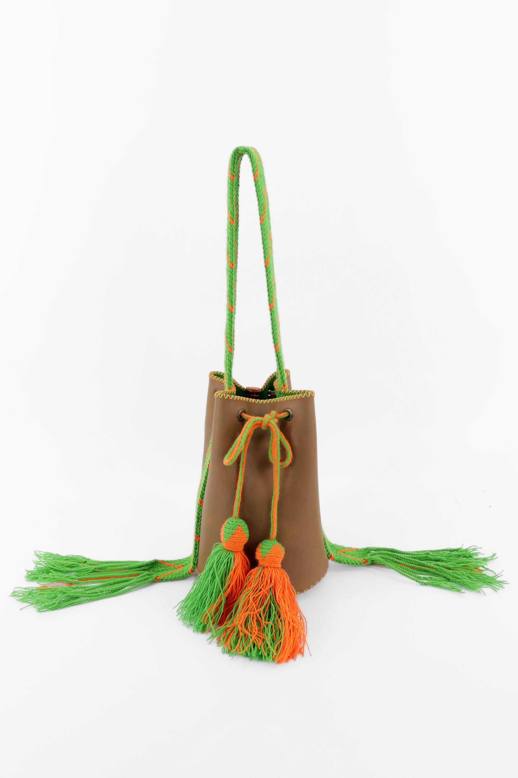 APÜNÜ BUCKET BAG SMALL / CAMEL - GRASS GREEN #150009