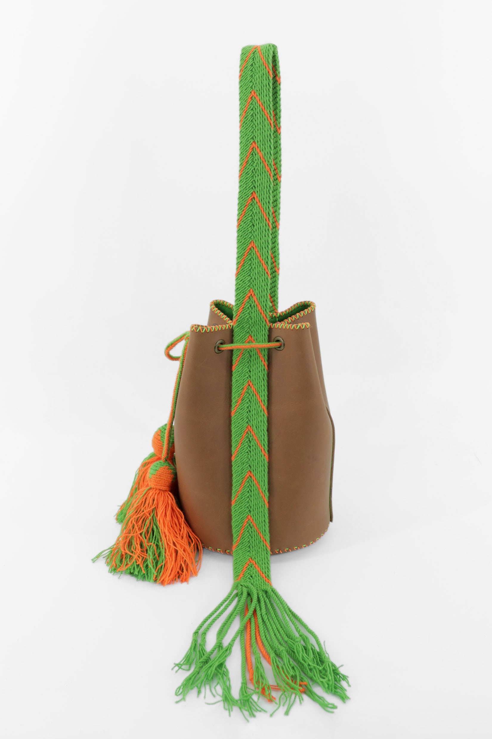 APÜNÜ BUCKET BAG SMALL / CAMEL - GRASS GREEN #150009