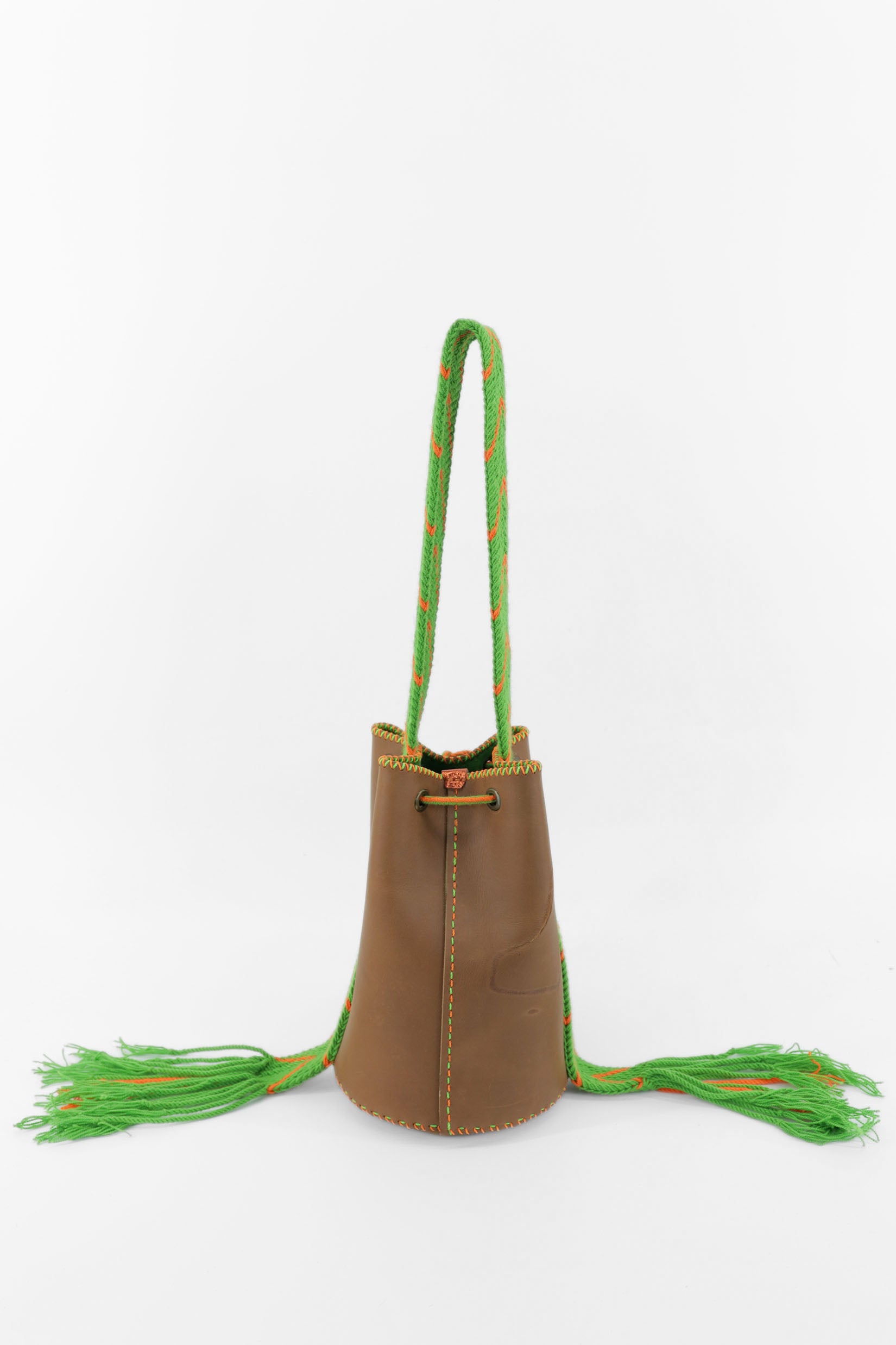 APÜNÜ BUCKET BAG SMALL / CAMEL - GRASS GREEN #150009