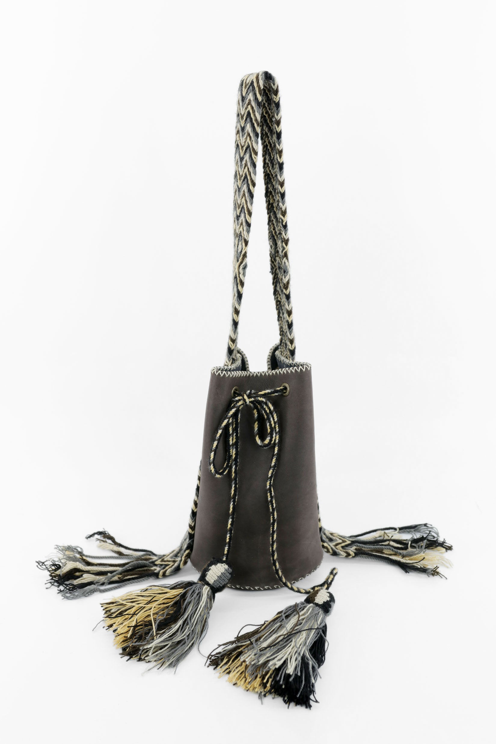 APÜNÜ BUCKET BAG SMALL / DRK BRW - DRK GRAY #150002