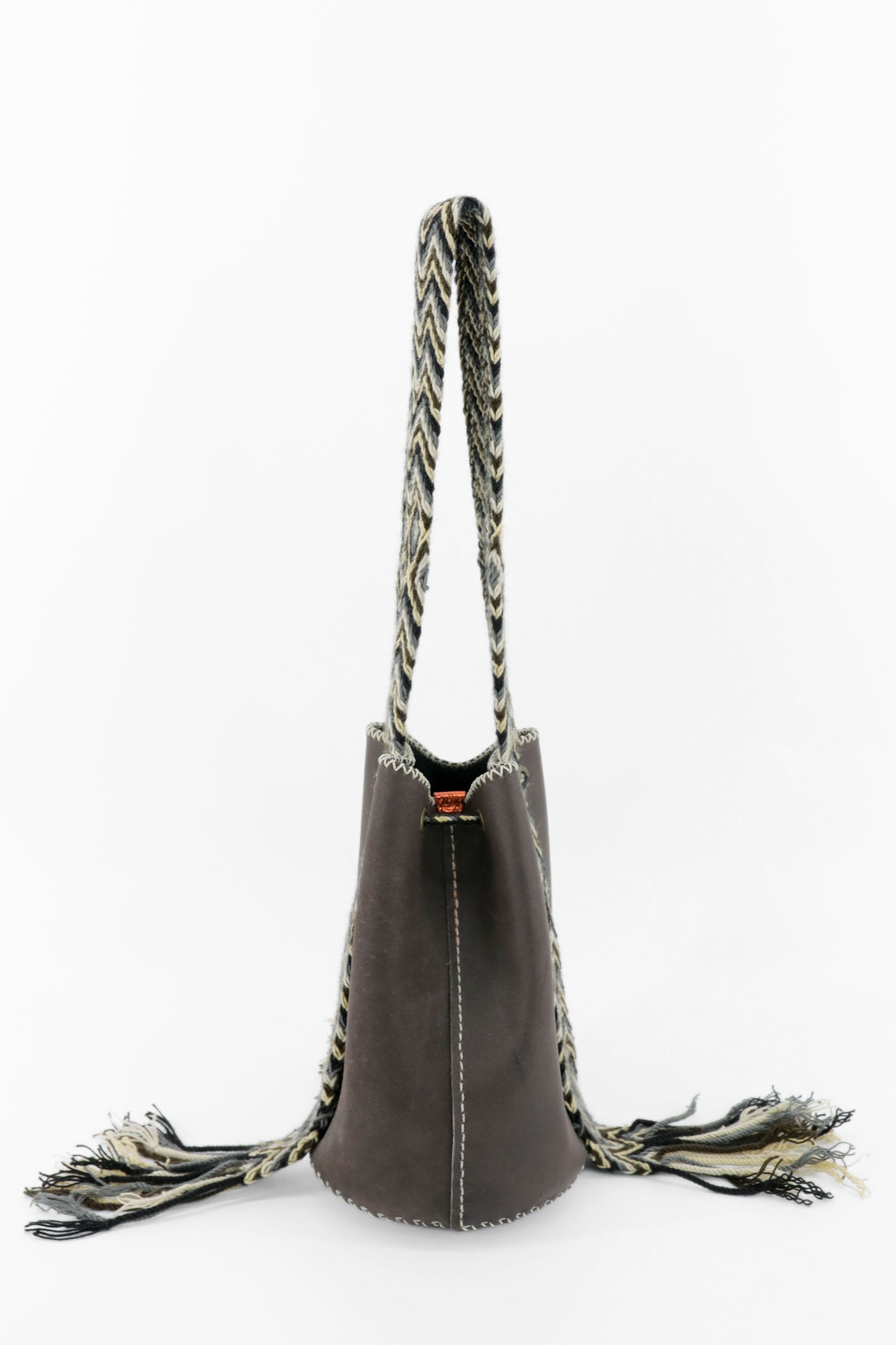 APÜNÜ BUCKET BAG SMALL / DRK BRW - DRK GRAY #150002