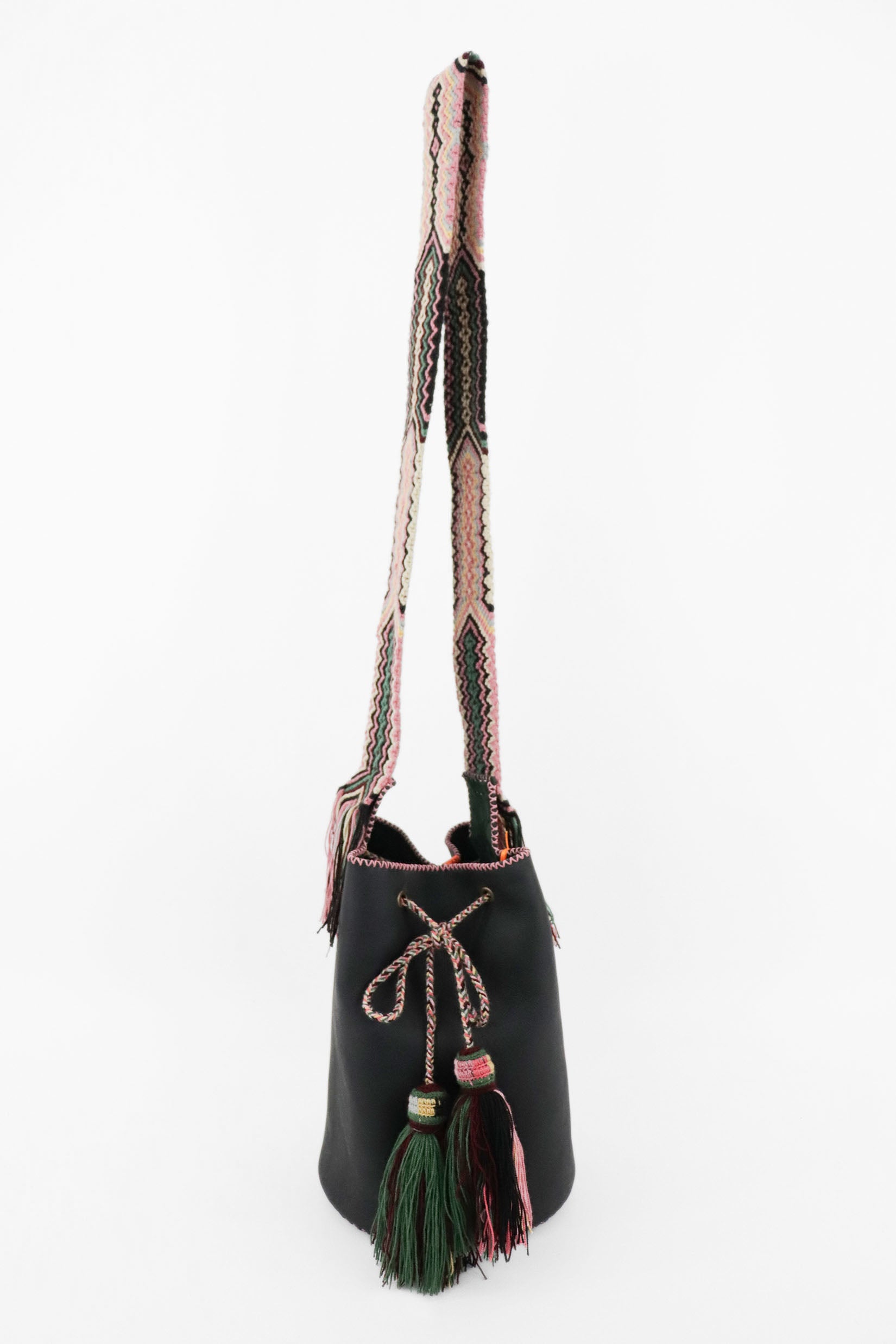 APÜNÜ BUCKET BAG LARGE / BLACK - DRK GREEN #110010