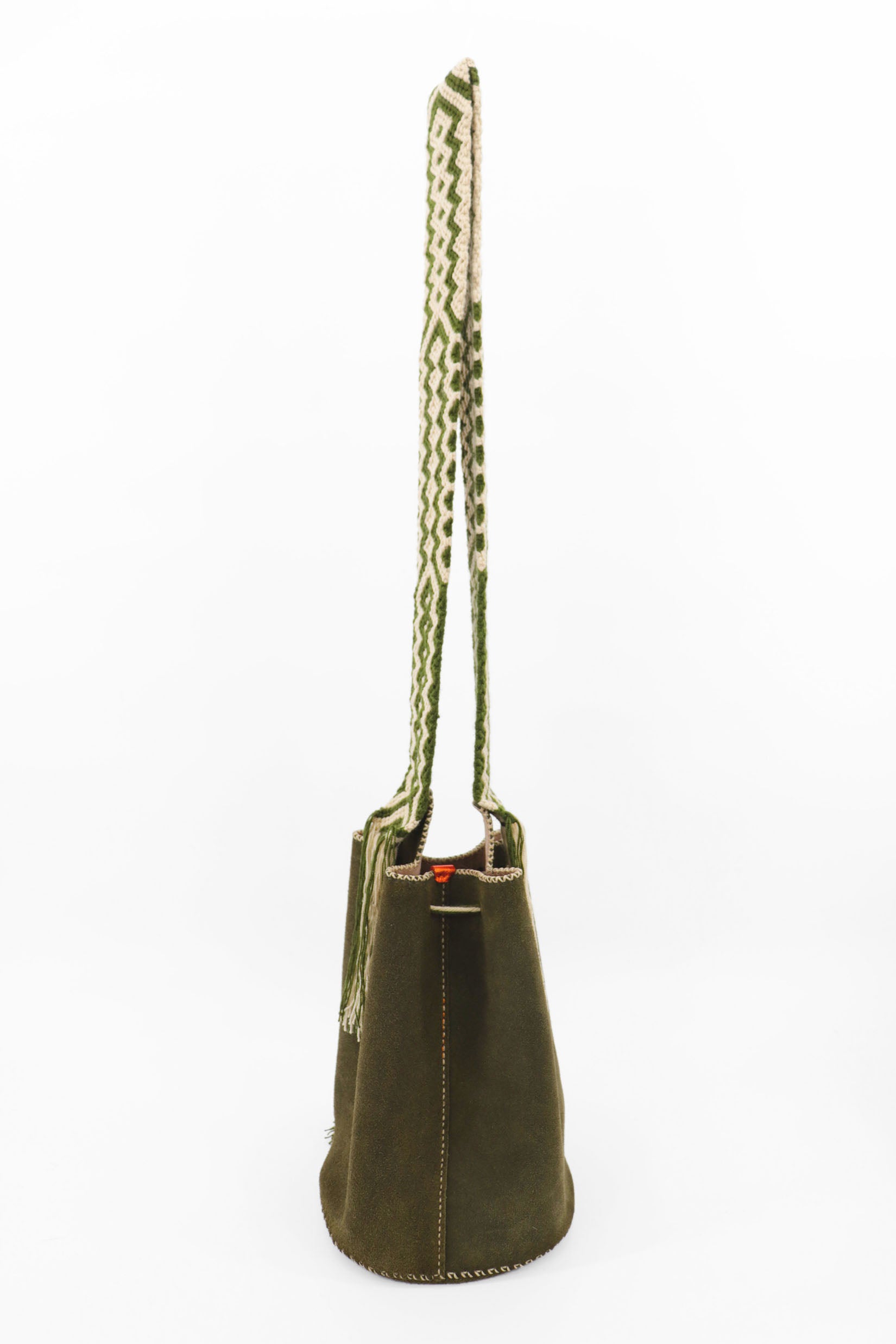 APÜNÜ BUCKET BAG LARGE / OLIVE SUEDE - DRK CREAM #110029