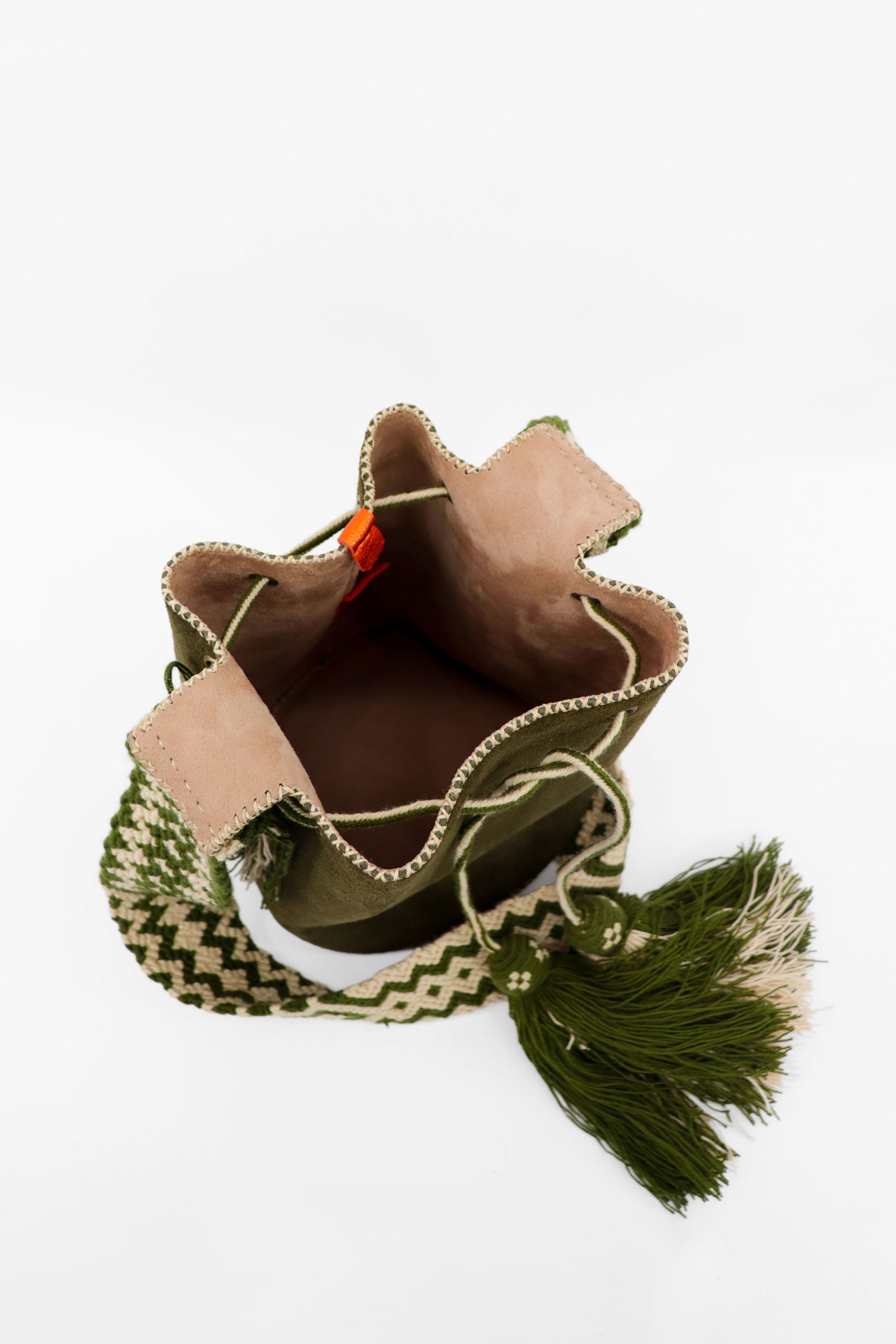 APÜNÜ BUCKET BAG LARGE / OLIVE SUEDE - DRK CREAM #110029