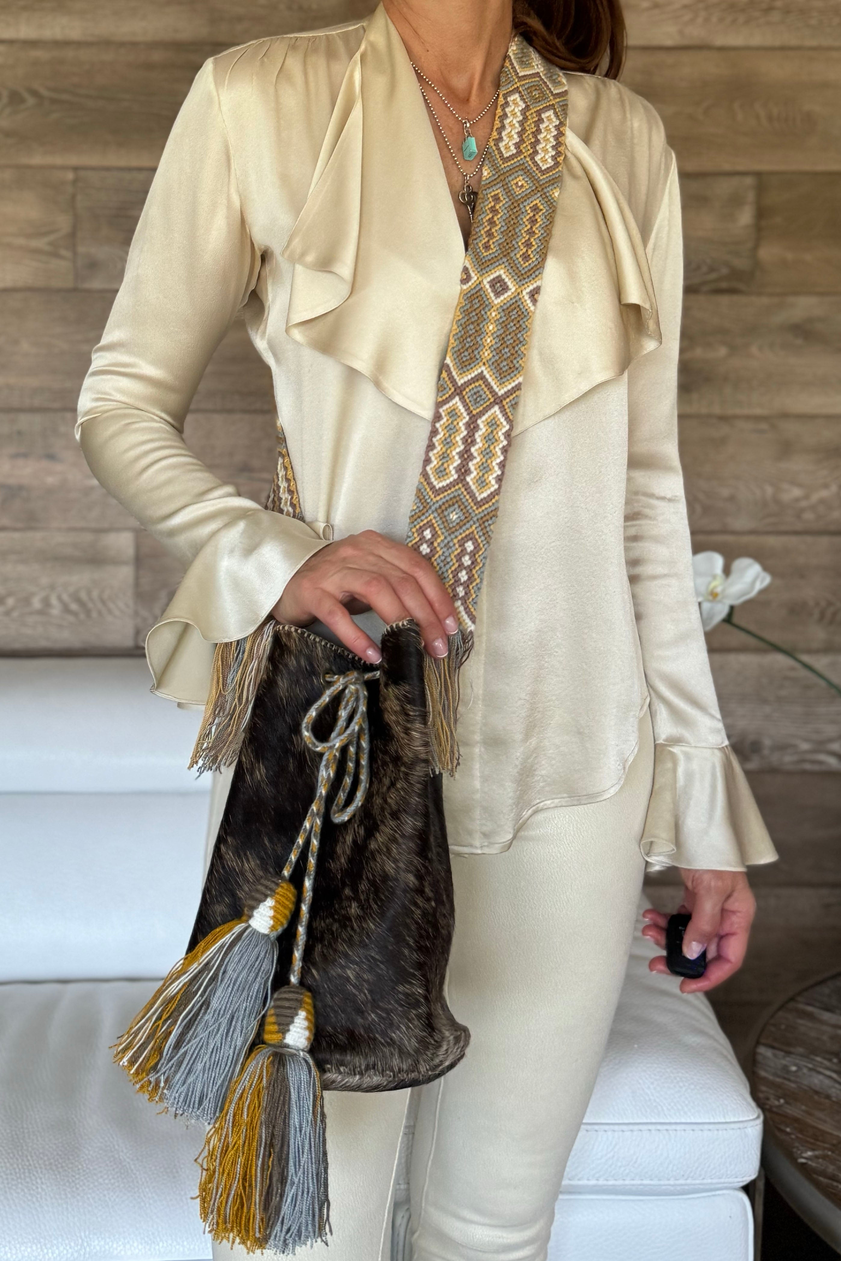 APÜNÜ BUCKET BAG LARGE FURRY / DRK BRW&TAUP - LIGHT BEIGE #100019