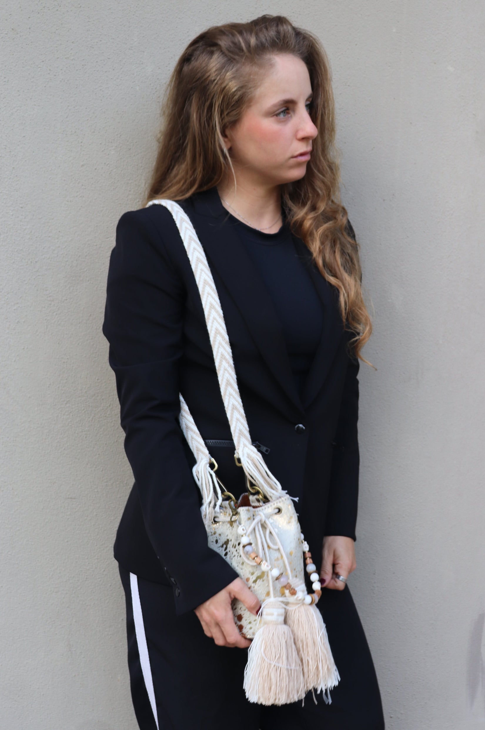 APÜNÜ BUCKET BAG X-SMALL FURRY / GOLD - BEIGE #350012