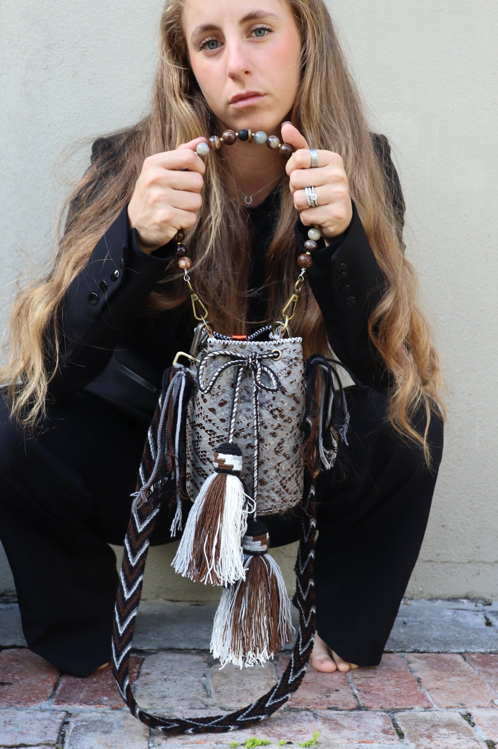 APÜNÜ BUCKET BAG X-SMALL / BRW GREY PYTHON - DRK BRW #360002