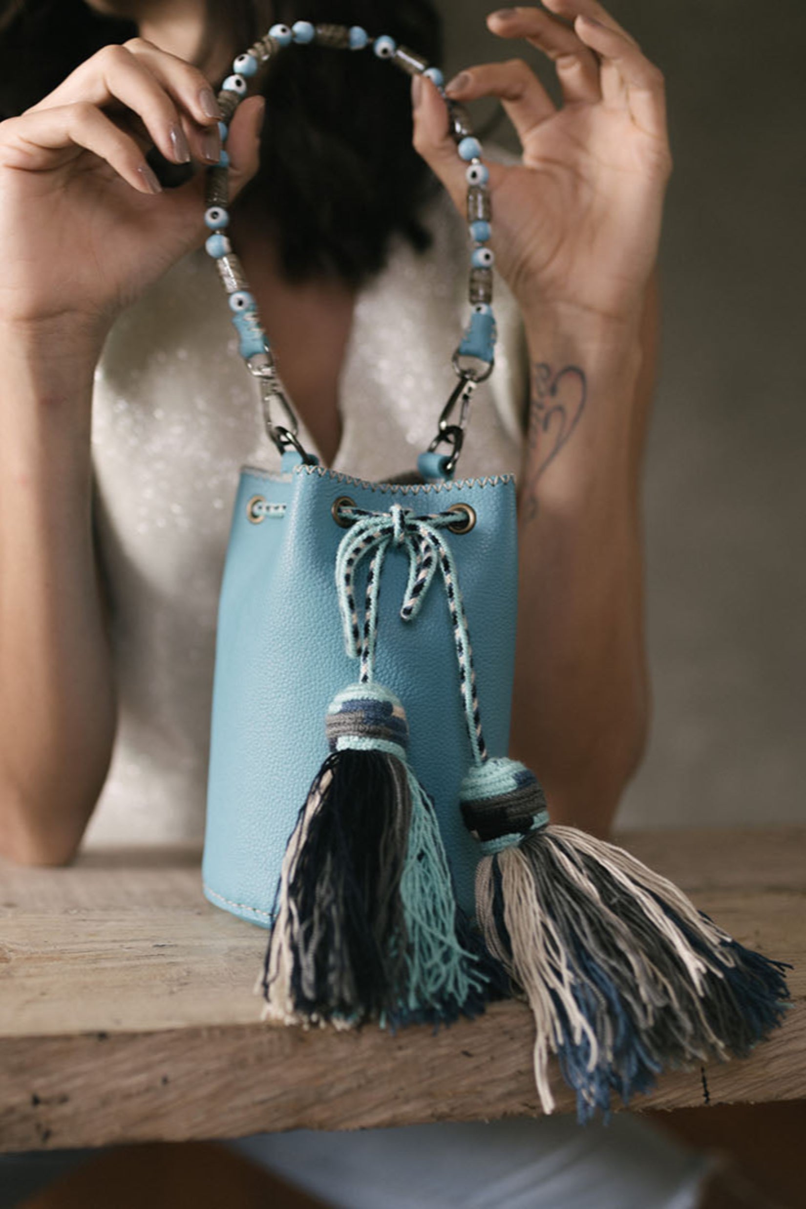 APÜNÜ BUCKET BAG X-SMALL / CALIF BLUE - GRAY #360005