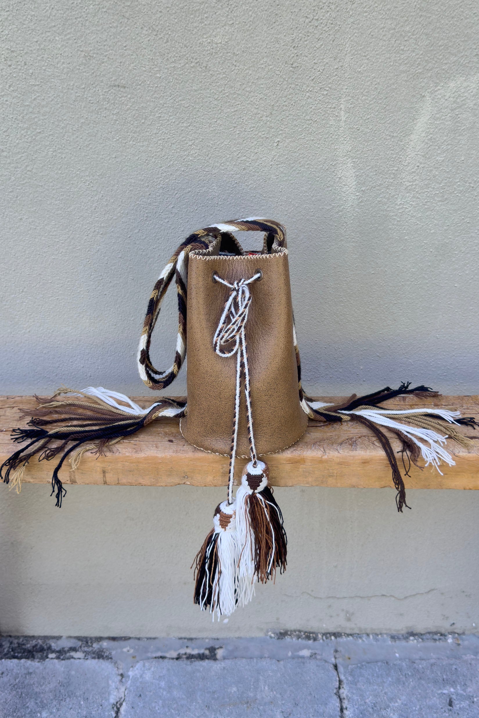 APÜNÜ BUCKET BAG SMALL / BRW - DRK BRW #150001