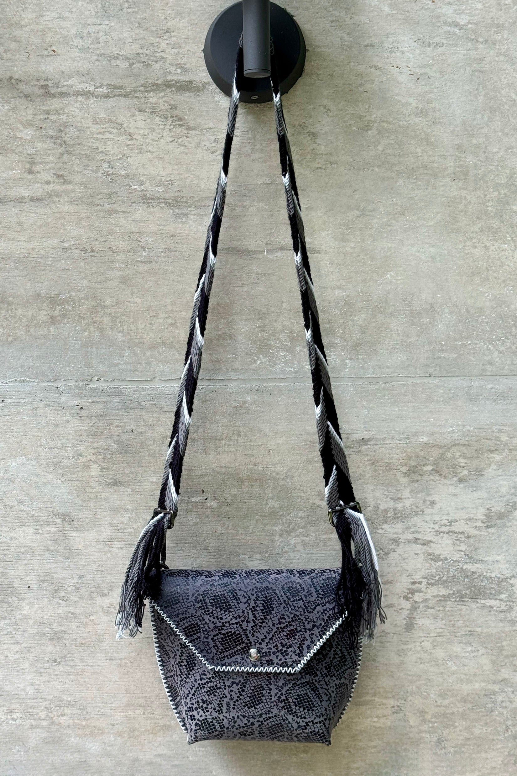 PIAMA TOTE BAG X-SMALL / PYTHON DRK GRAY - GRAY #340002
