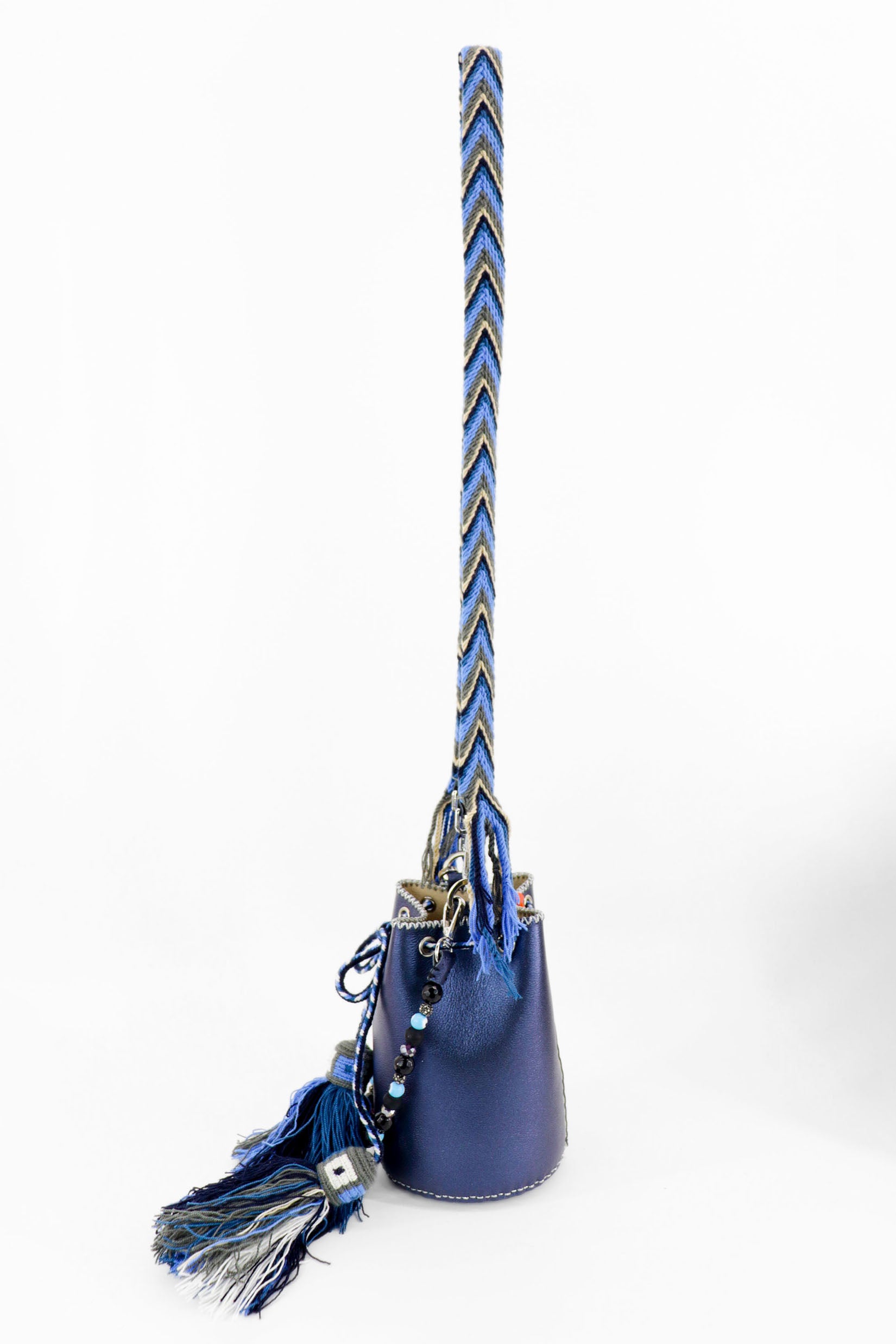 APÜNÜ BUCKET BAG X-SMALL / METAL NAVY - BEIGE #360004