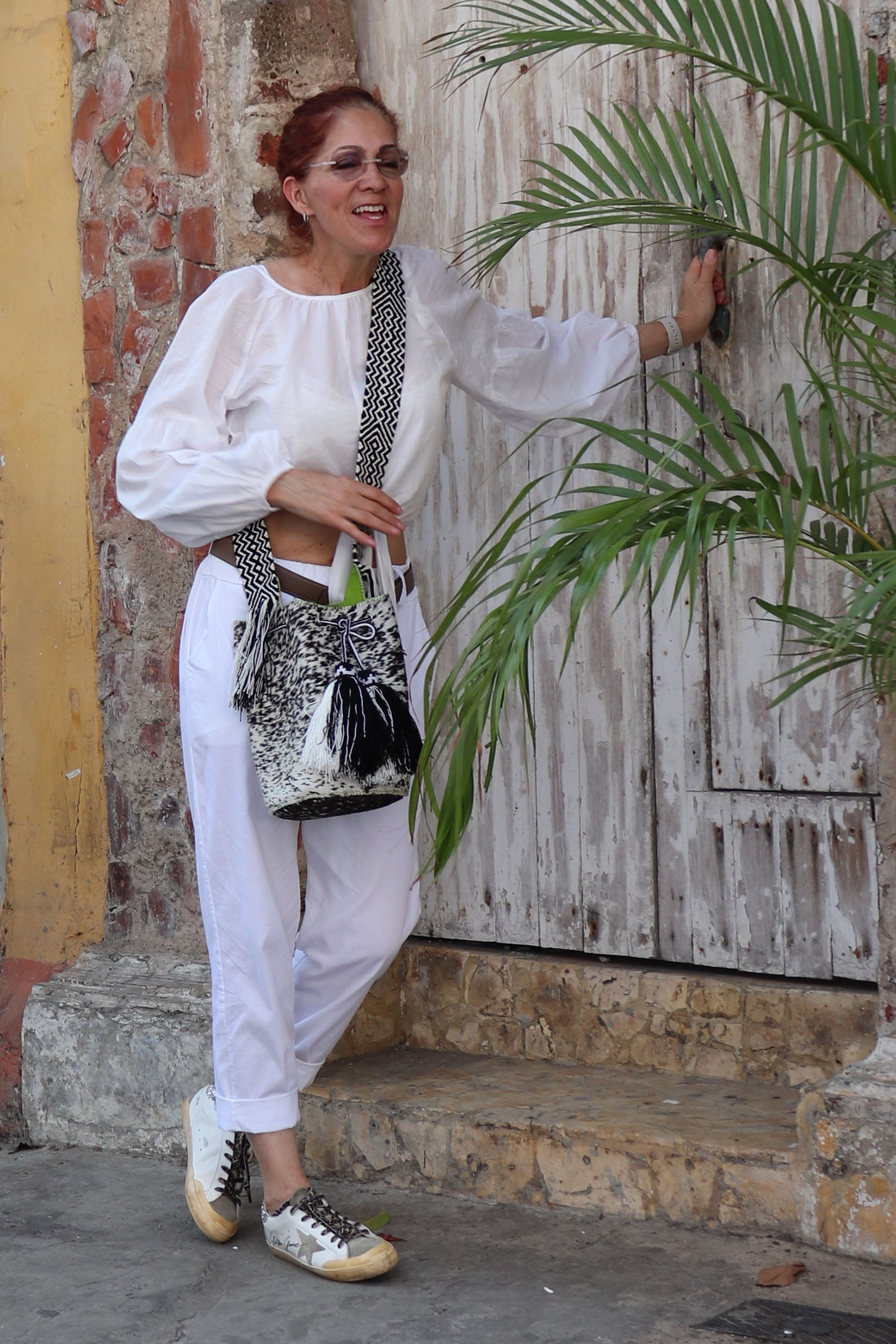 APÜNÜ BUCKET BAG LARGE FURRY / BLK&WH - APPLE GREEN #100018