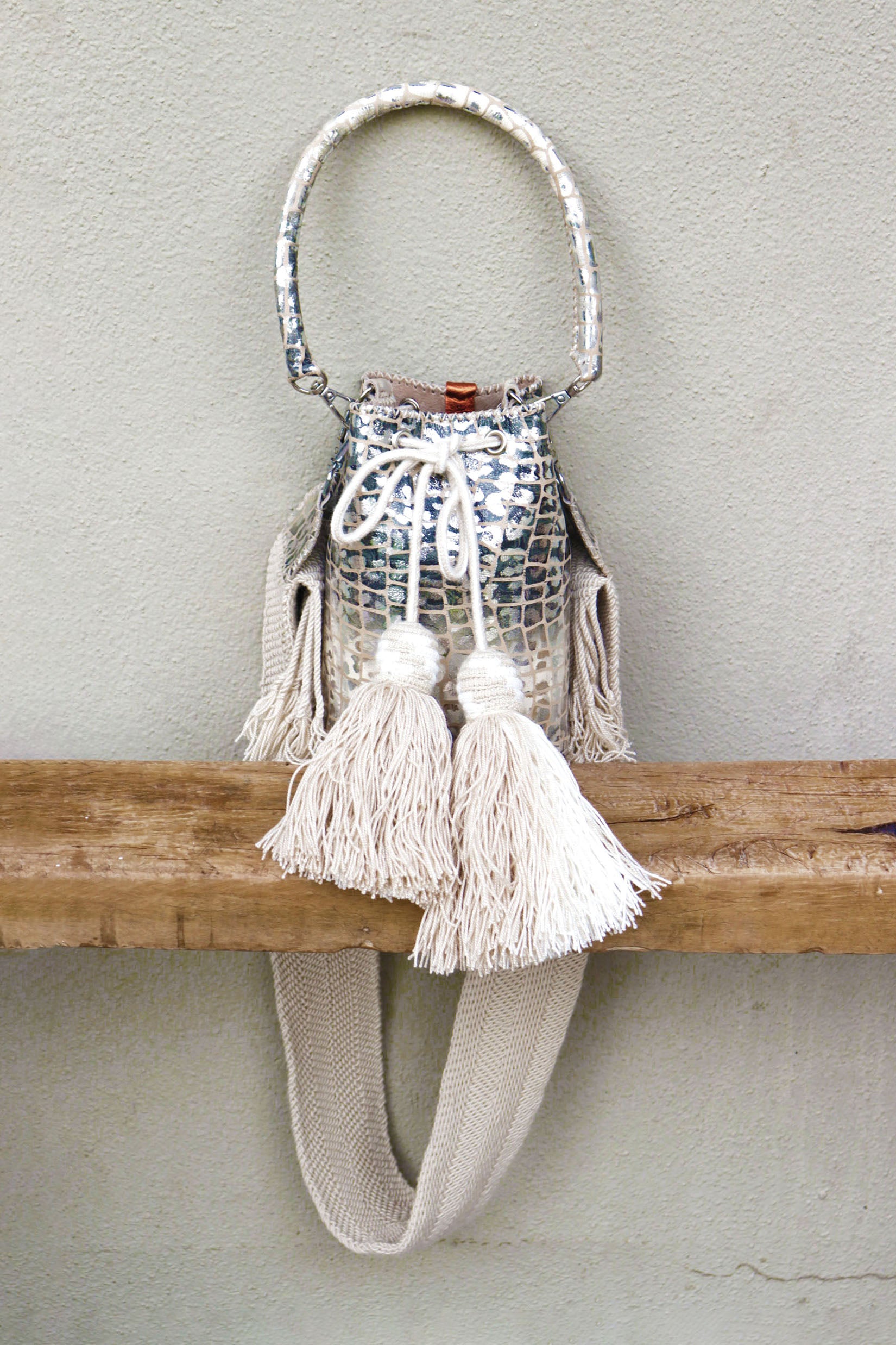 APÜNÜ BUCKET BAG X-SMALL CROCO MIX / SILVER GRAY - BEIGE #360011