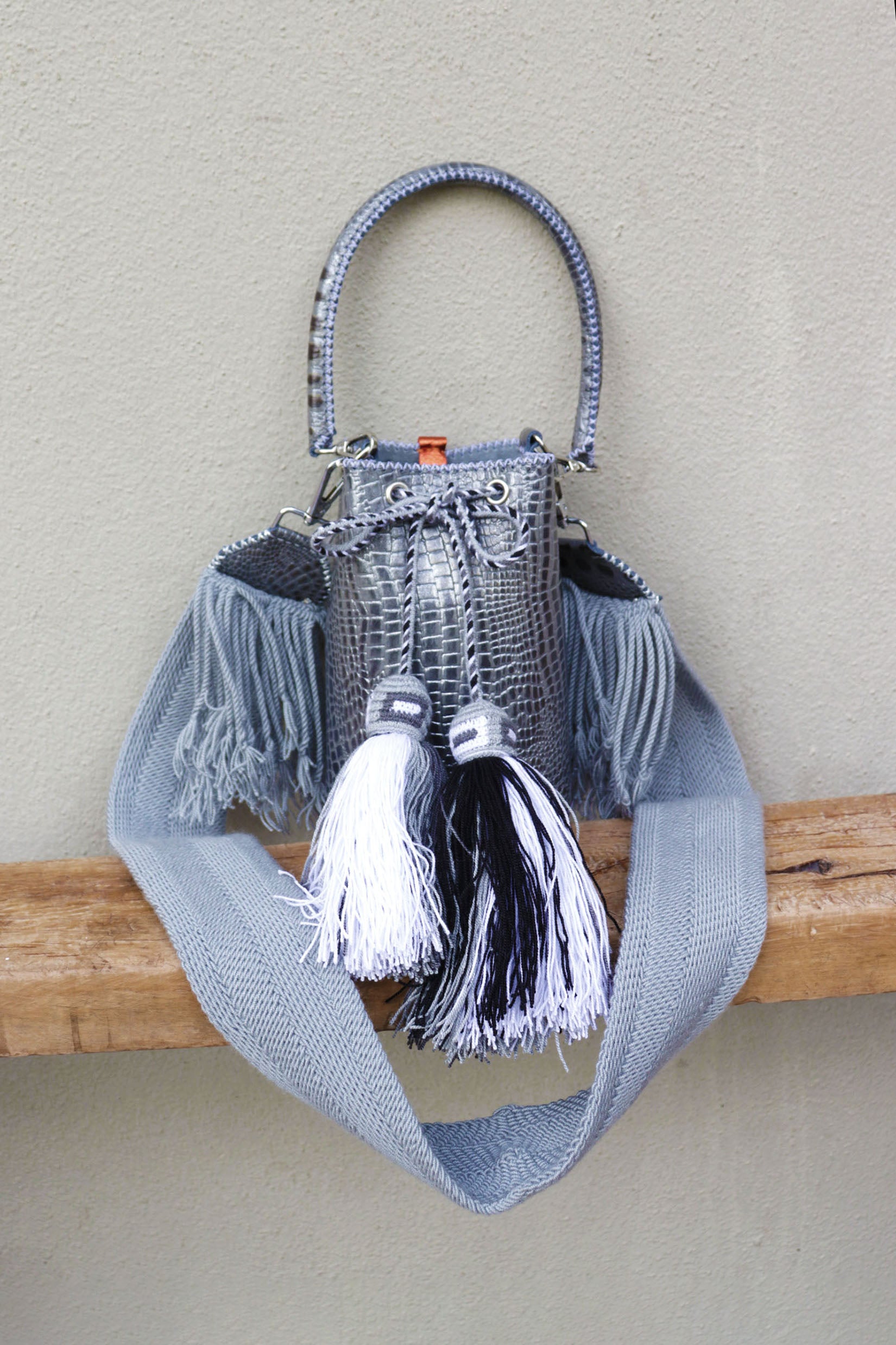 APÜNÜ BUCKET BAG X-SMALL CROCO / GUN METAL - GRAY #360010