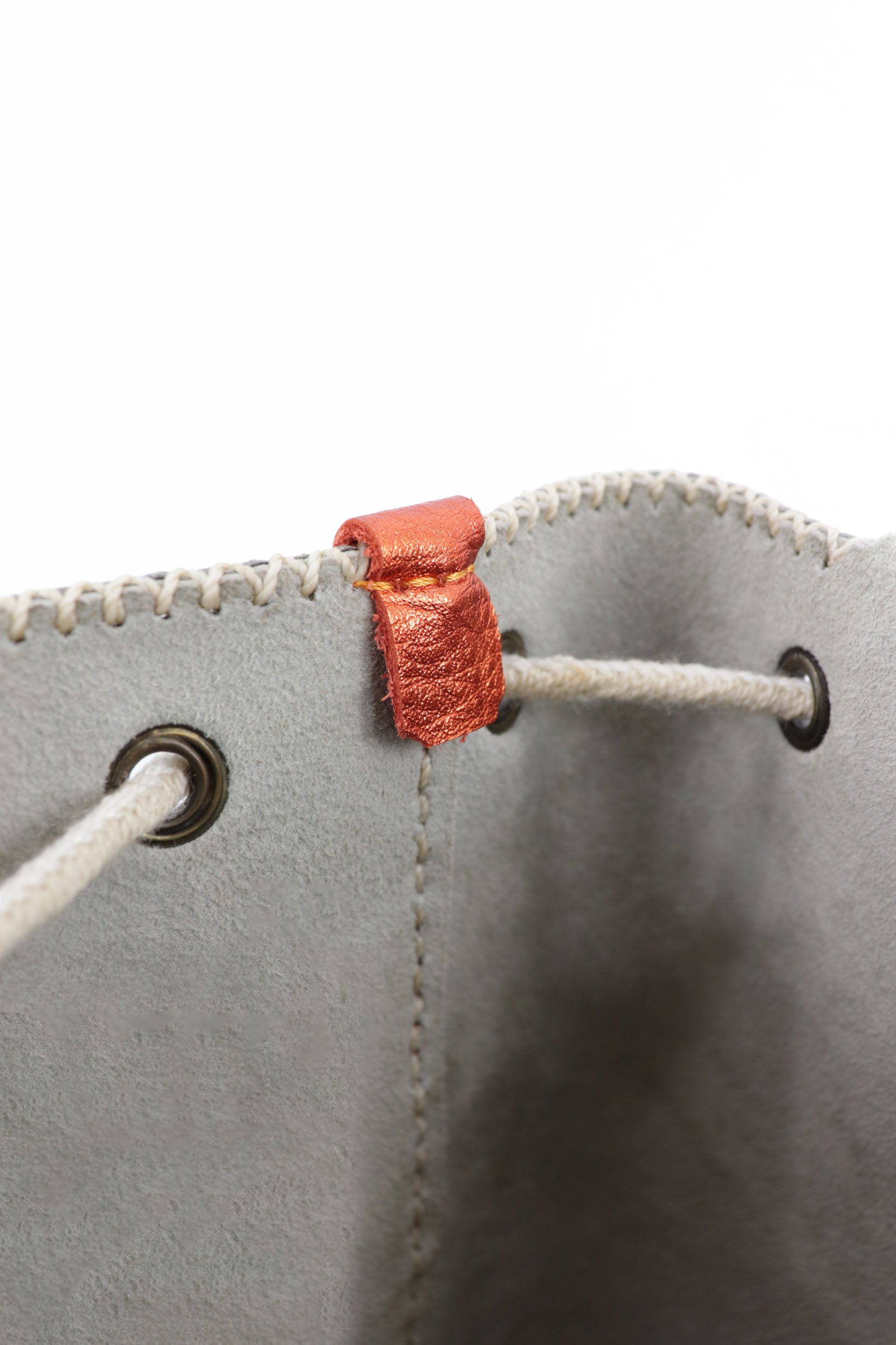 APÜNÜ BUCKET BAG SMALL / GRAY - LIGHT BEIGE #120042