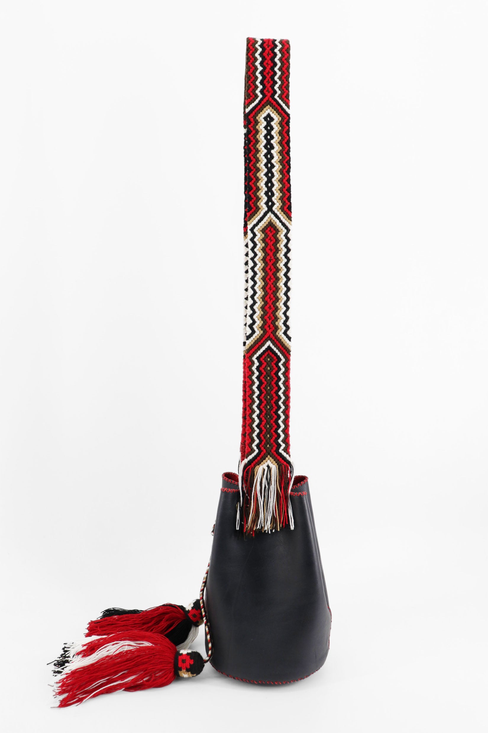 APÜNÜ BUCKET BAG SMALL / BLACK - RED #120043