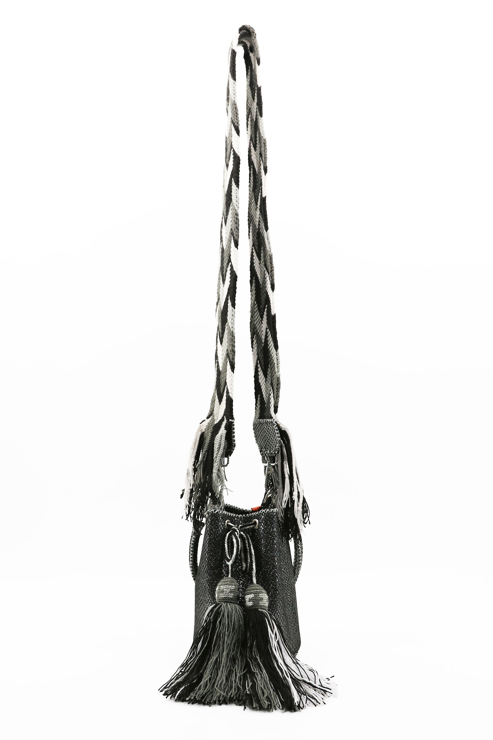 APÜNÜ BUCKET BAG X-SMALL PYTHON / BLACK & SILVER - GRAY #360015