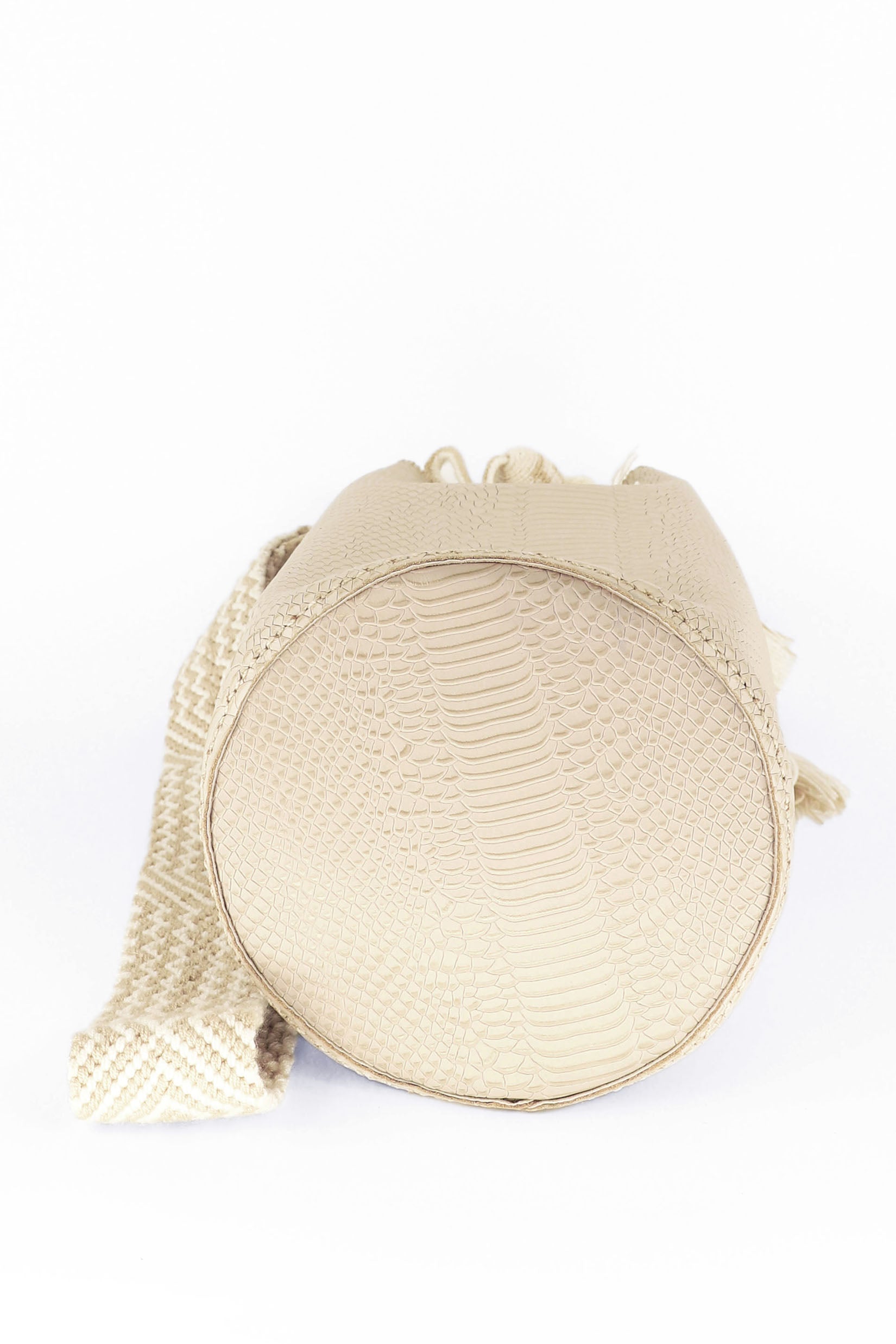 APÜNÜ BUCKET BAG LARGE / CROCO BEIGE - BEIGE #110047