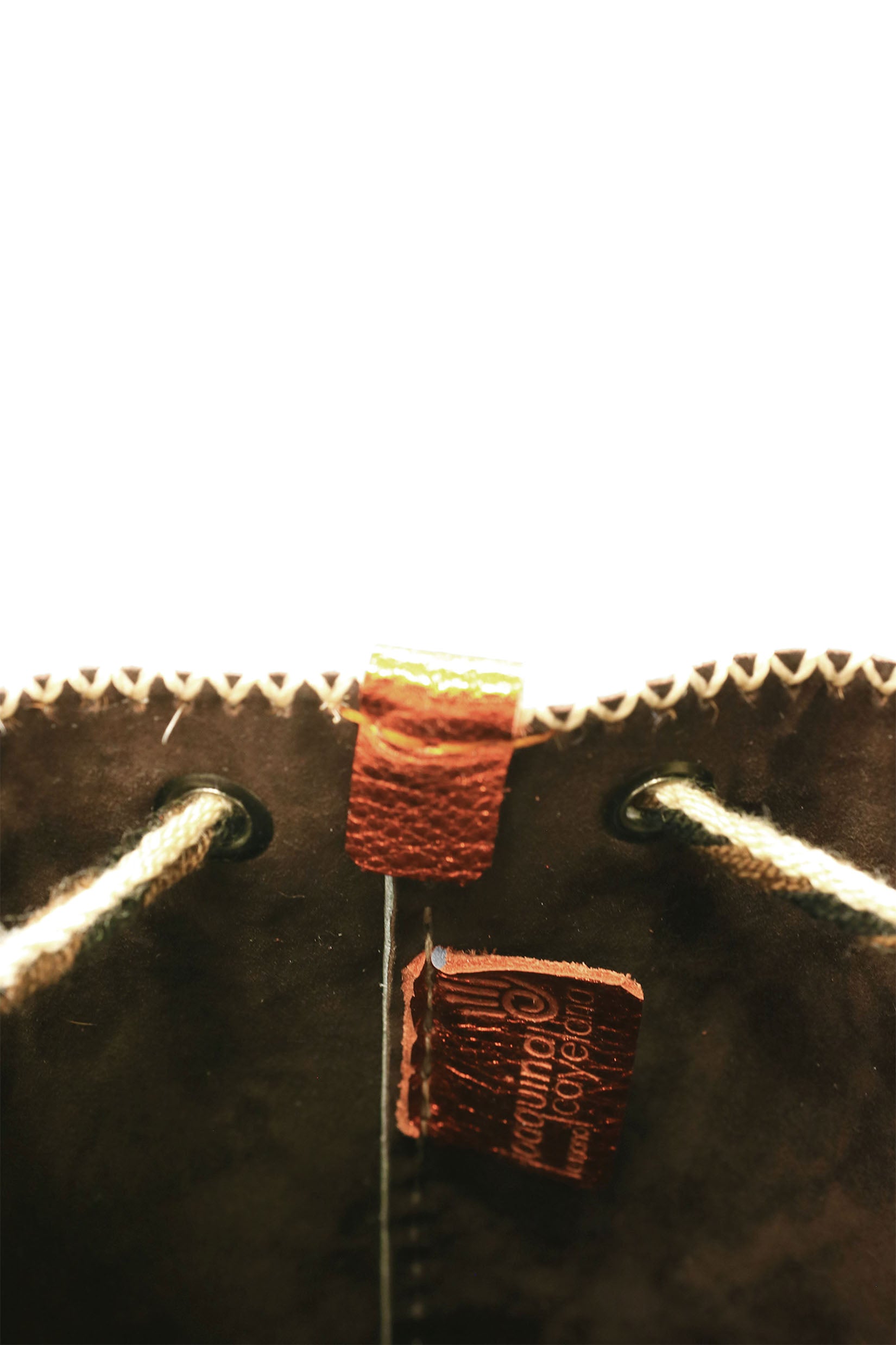 APÜNÜ BUCKET BAG X-SMALL FURRY / DRK BRW & WHI - DRK BRW #350021