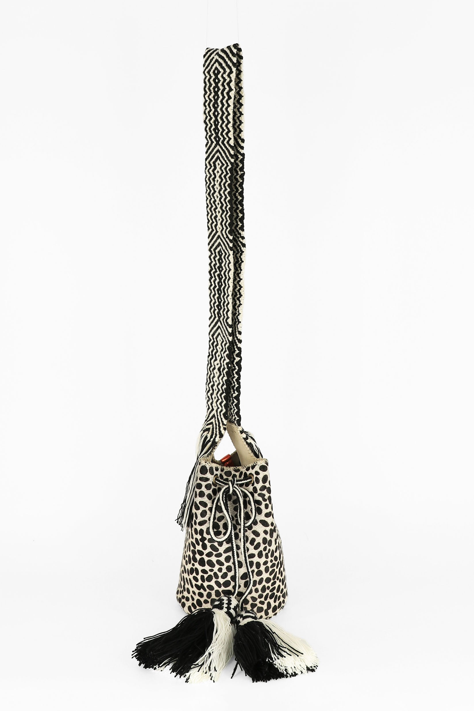 APÜNÜ BUCKET BAG SMALL FURRY / WHI&BLK DOTS - BEIGE #130021