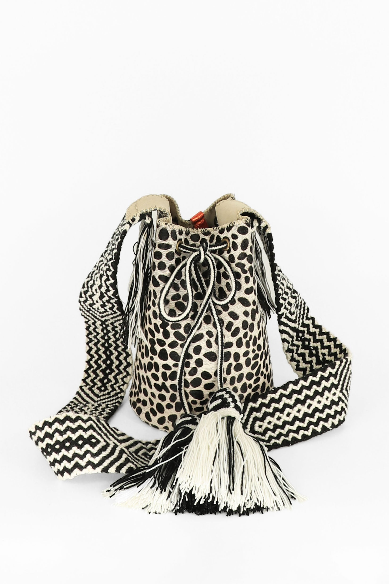 APÜNÜ BUCKET BAG SMALL FURRY / WHI&BLK DOTS - BEIGE #130021