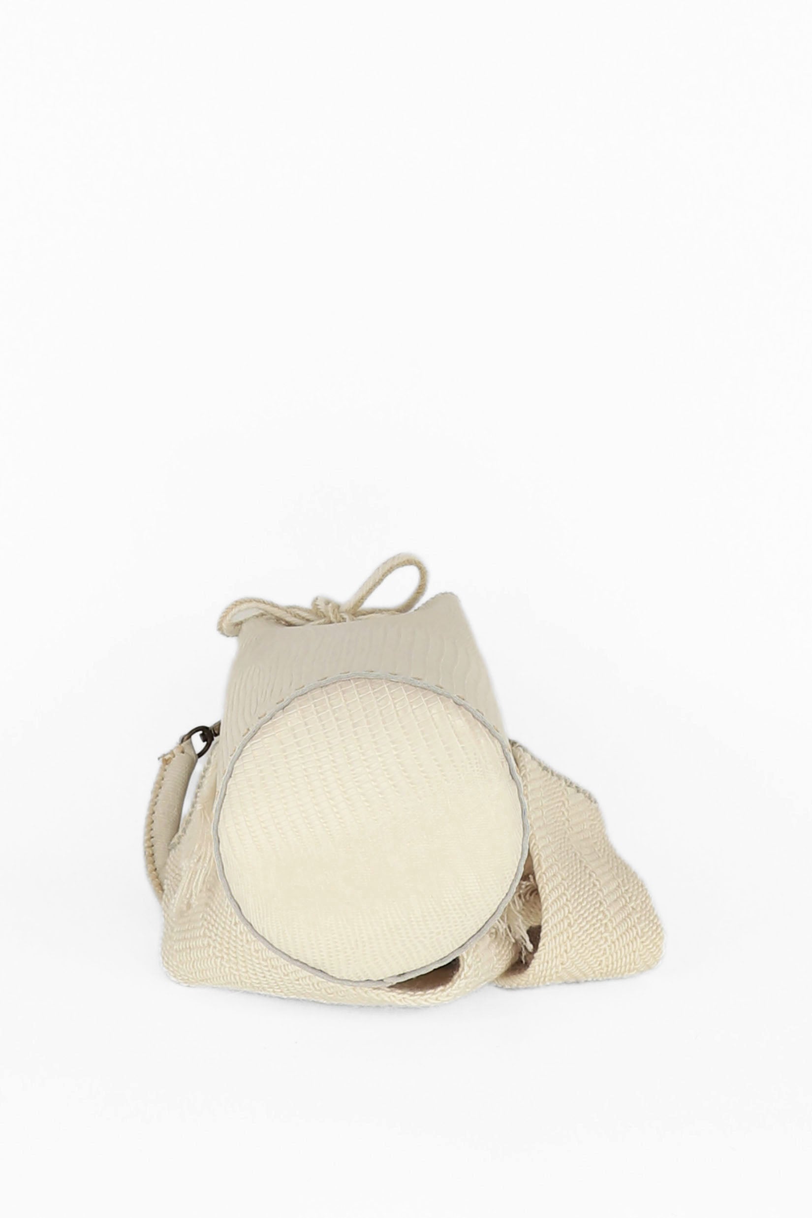APÜNÜ BUCKET BAG X-SMALL / MINI CROCO PATTERN OFF WHITE - LIGHT BEIGE #360022